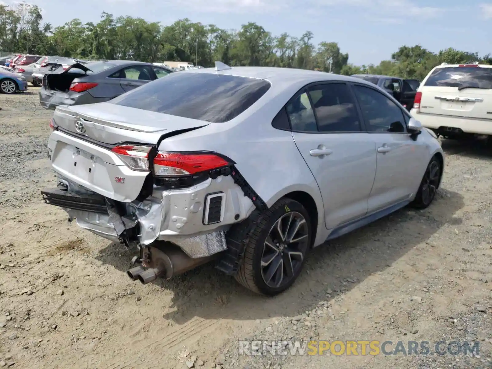 4 Photograph of a damaged car JTDS4RCE3LJ021027 TOYOTA COROLLA 2020