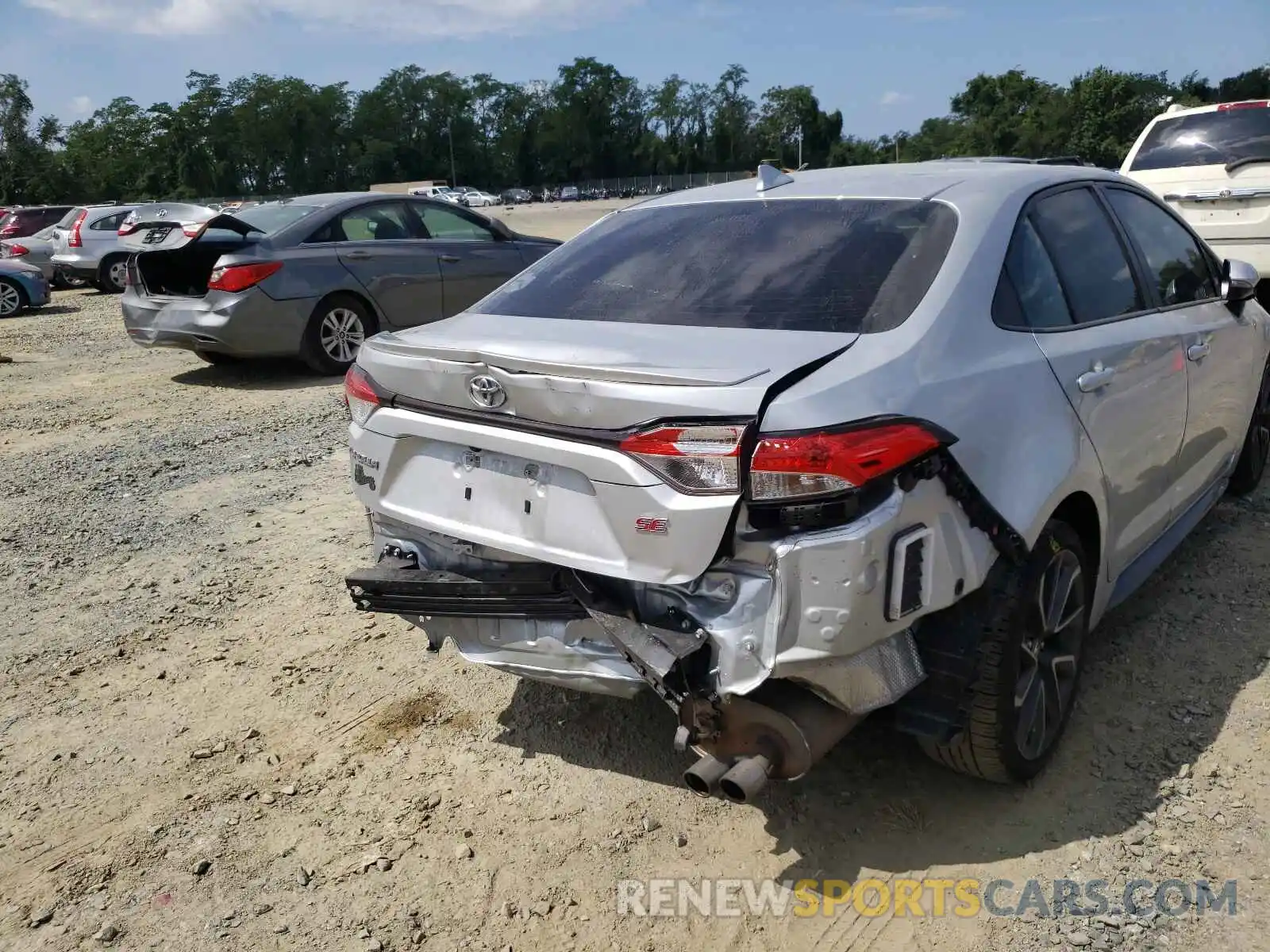 9 Photograph of a damaged car JTDS4RCE3LJ021027 TOYOTA COROLLA 2020