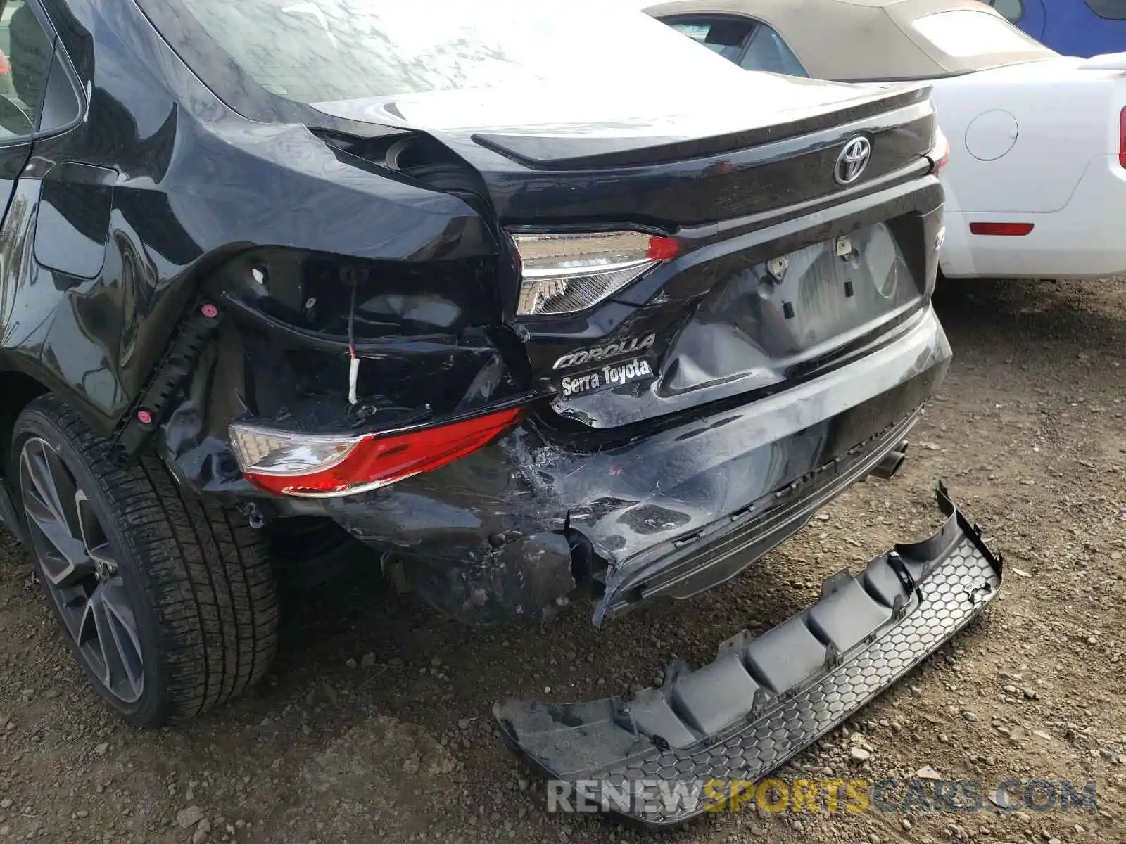 9 Photograph of a damaged car JTDS4RCE3LJ022713 TOYOTA COROLLA 2020