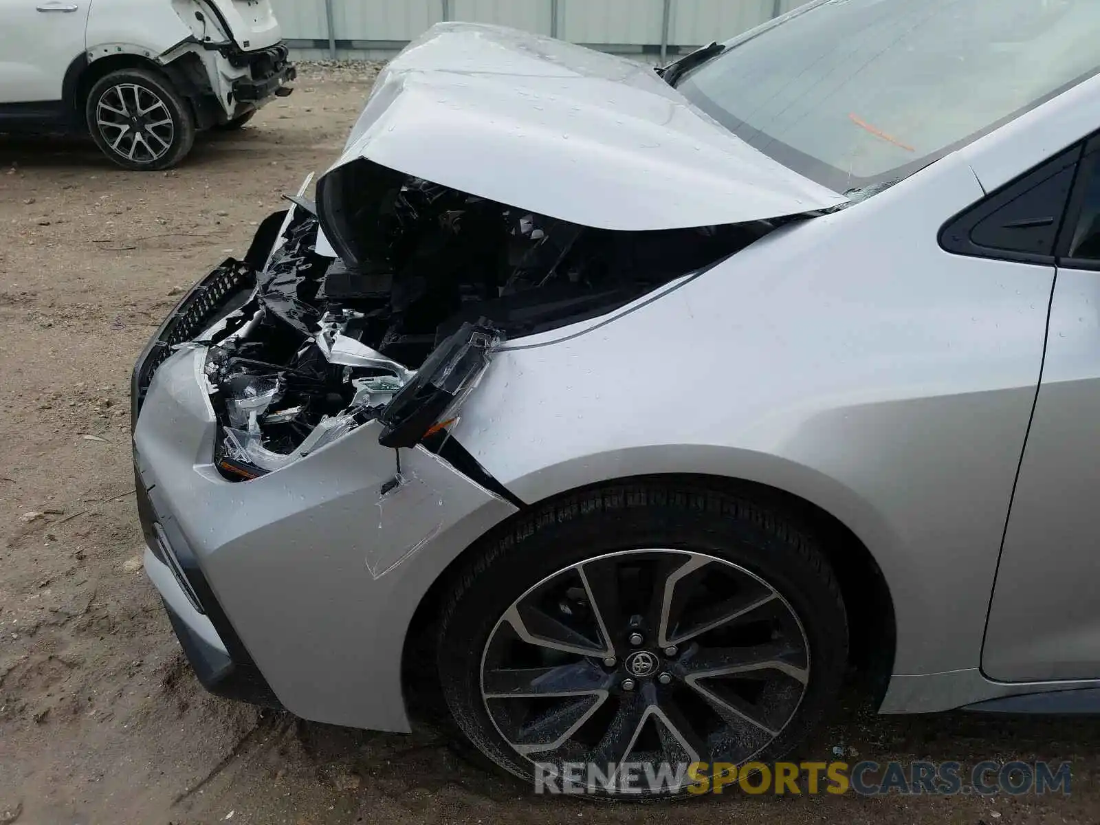 9 Photograph of a damaged car JTDS4RCE3LJ024364 TOYOTA COROLLA 2020