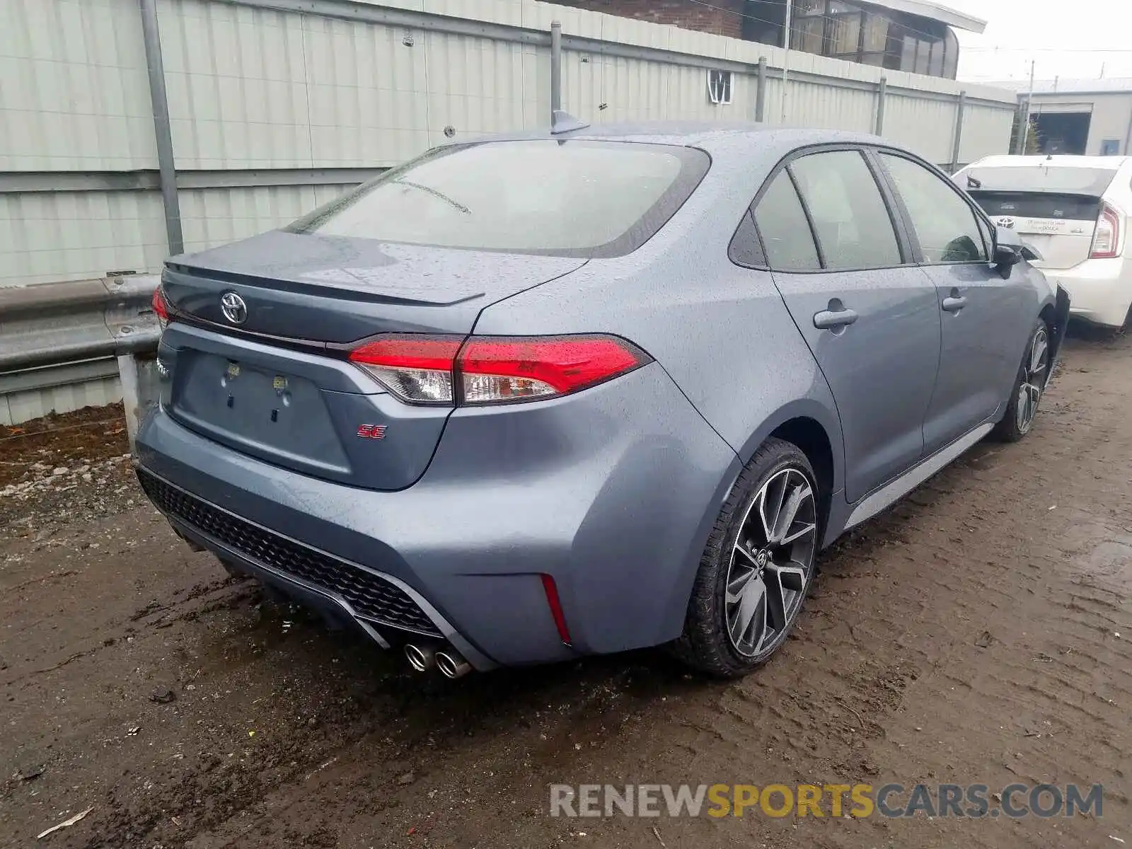 4 Photograph of a damaged car JTDS4RCE3LJ024915 TOYOTA COROLLA 2020