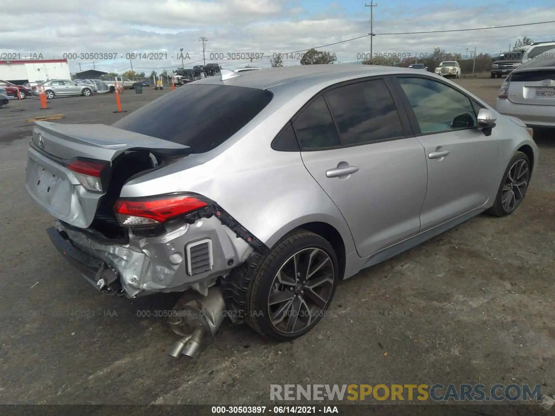 4 Photograph of a damaged car JTDS4RCE3LJ025448 TOYOTA COROLLA 2020