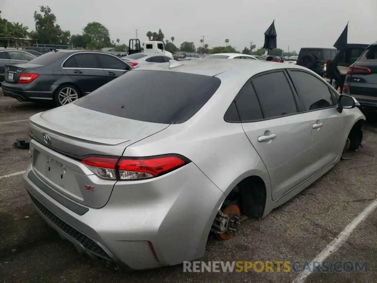 4 Photograph of a damaged car JTDS4RCE3LJ026504 TOYOTA COROLLA 2020