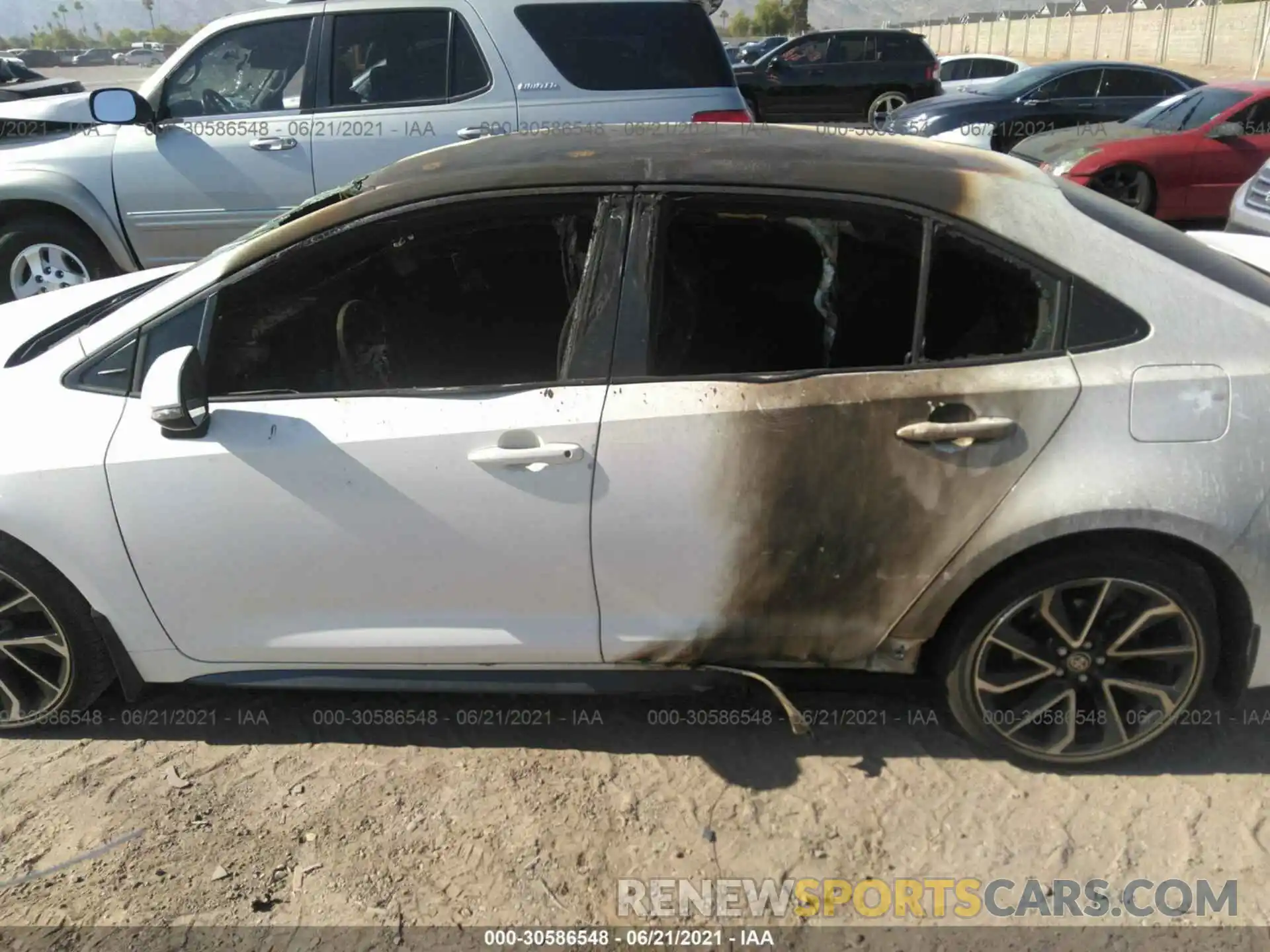 6 Photograph of a damaged car JTDS4RCE3LJ028298 TOYOTA COROLLA 2020