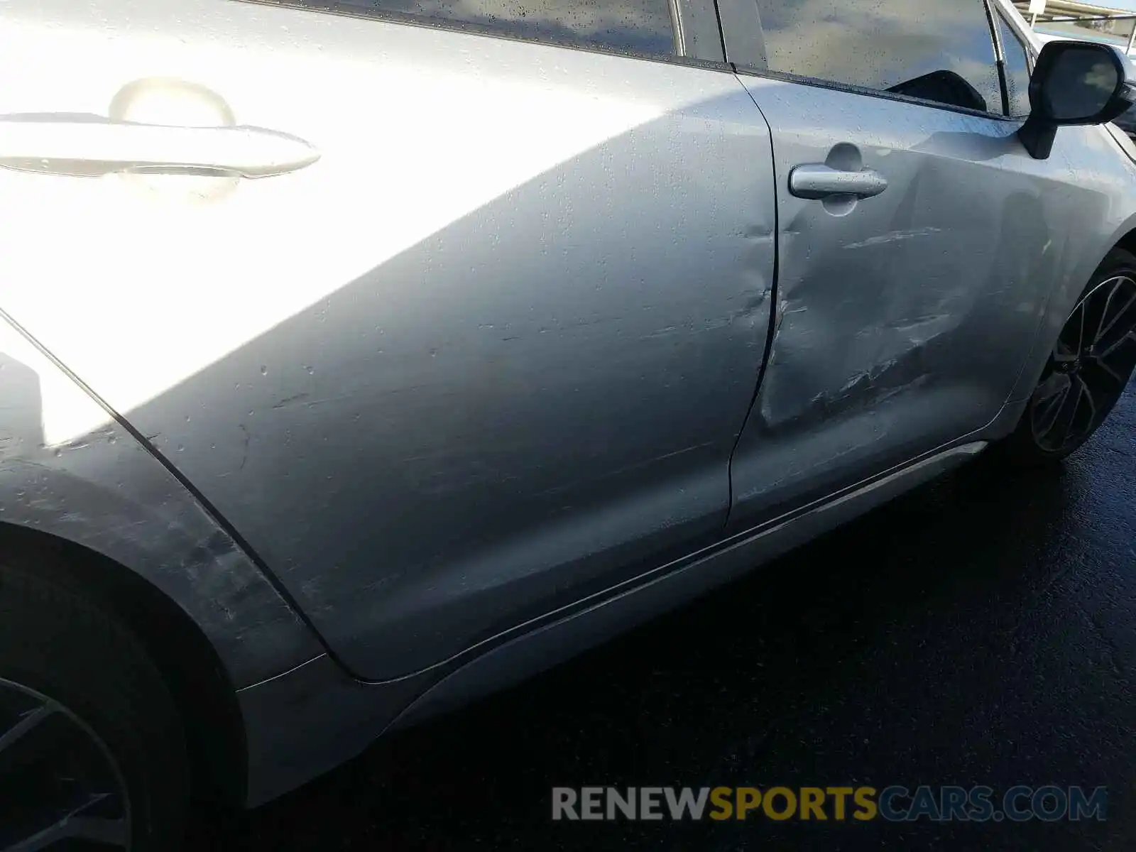 9 Photograph of a damaged car JTDS4RCE3LJ028866 TOYOTA COROLLA 2020