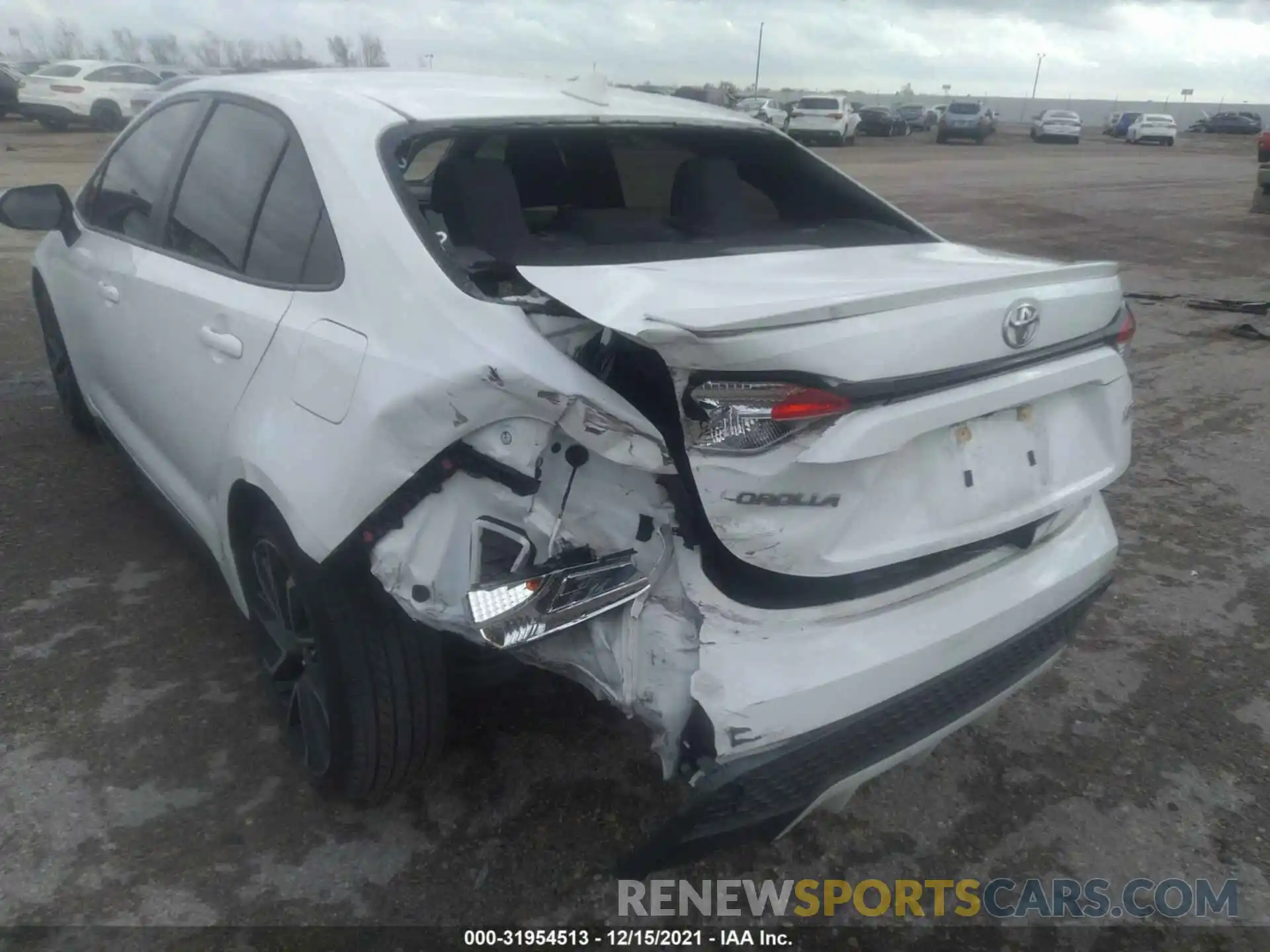 6 Photograph of a damaged car JTDS4RCE3LJ031220 TOYOTA COROLLA 2020