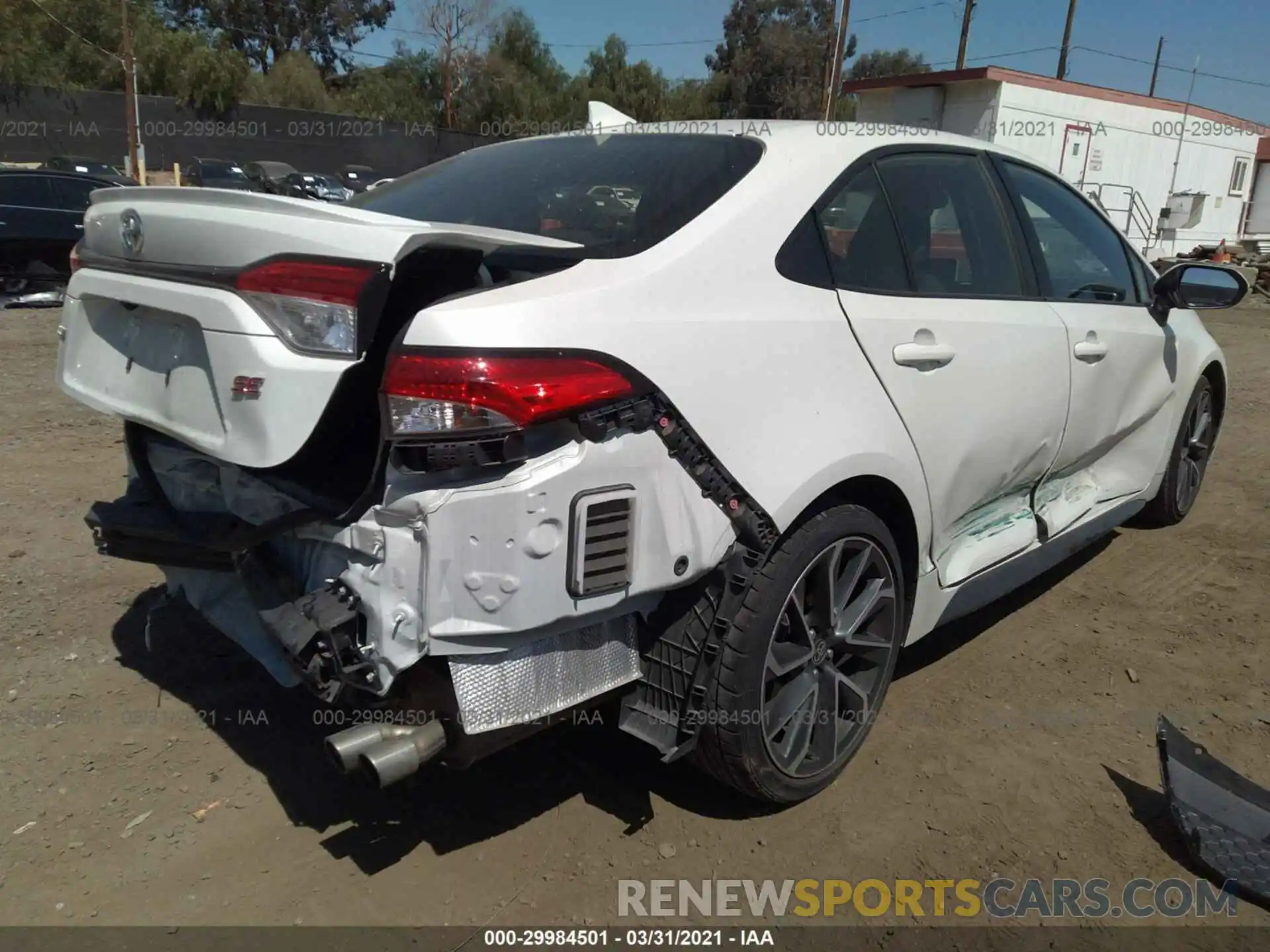 4 Photograph of a damaged car JTDS4RCE3LJ033131 TOYOTA COROLLA 2020