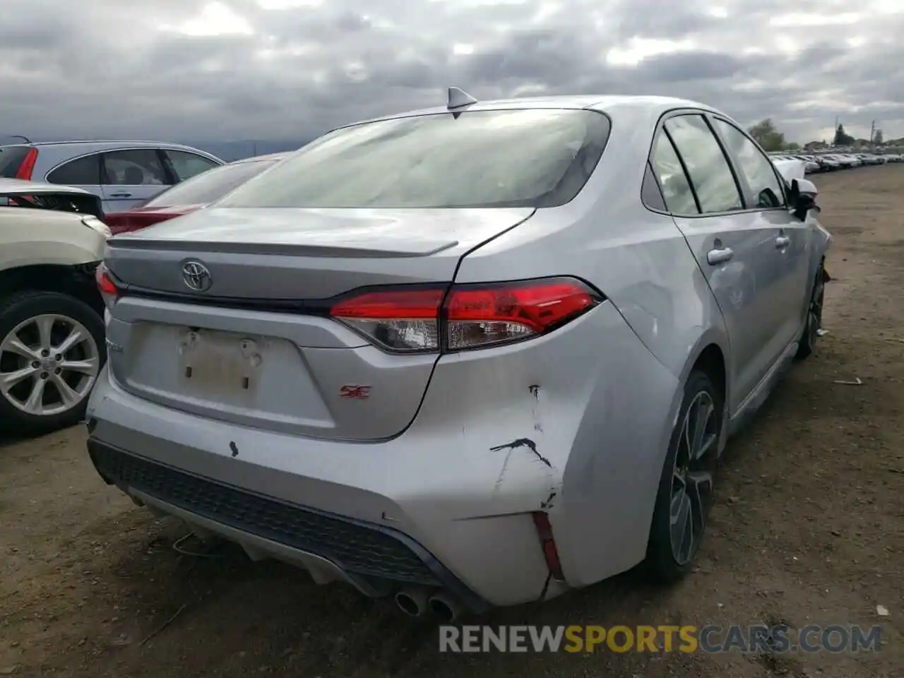 4 Photograph of a damaged car JTDS4RCE3LJ034117 TOYOTA COROLLA 2020