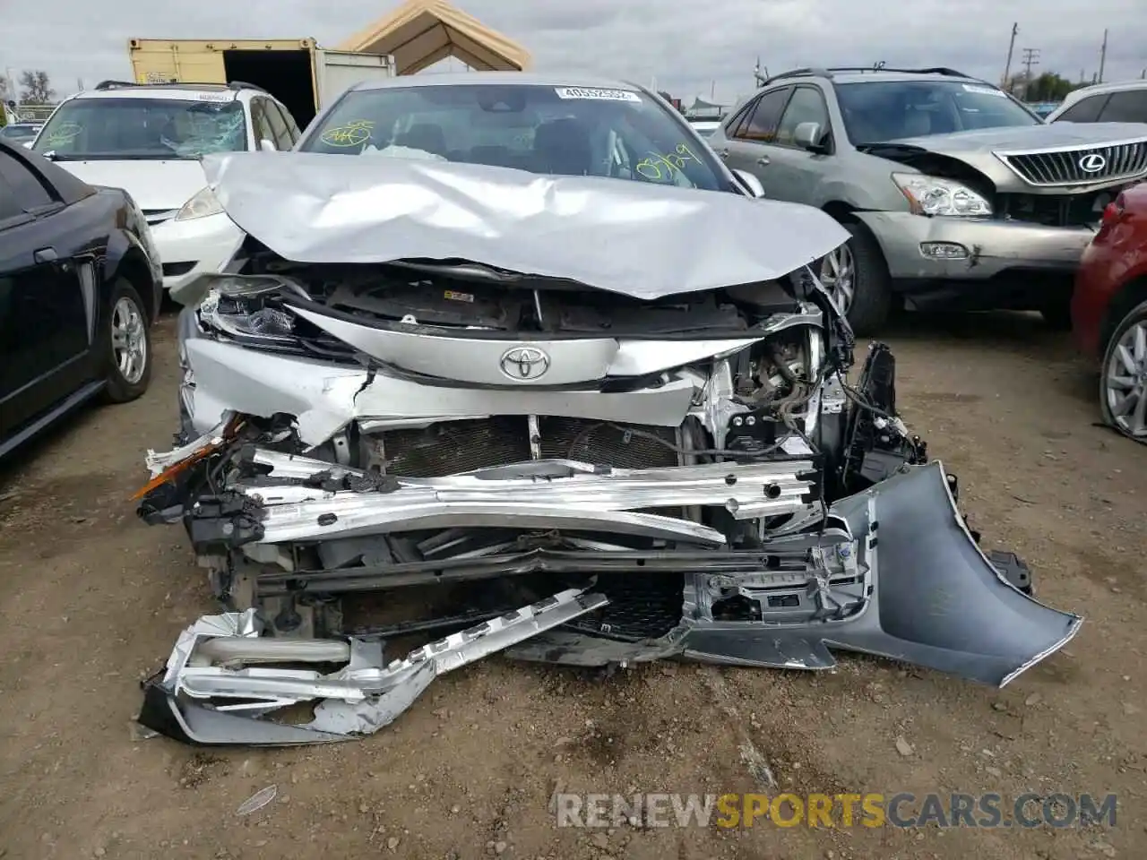 9 Photograph of a damaged car JTDS4RCE3LJ034117 TOYOTA COROLLA 2020