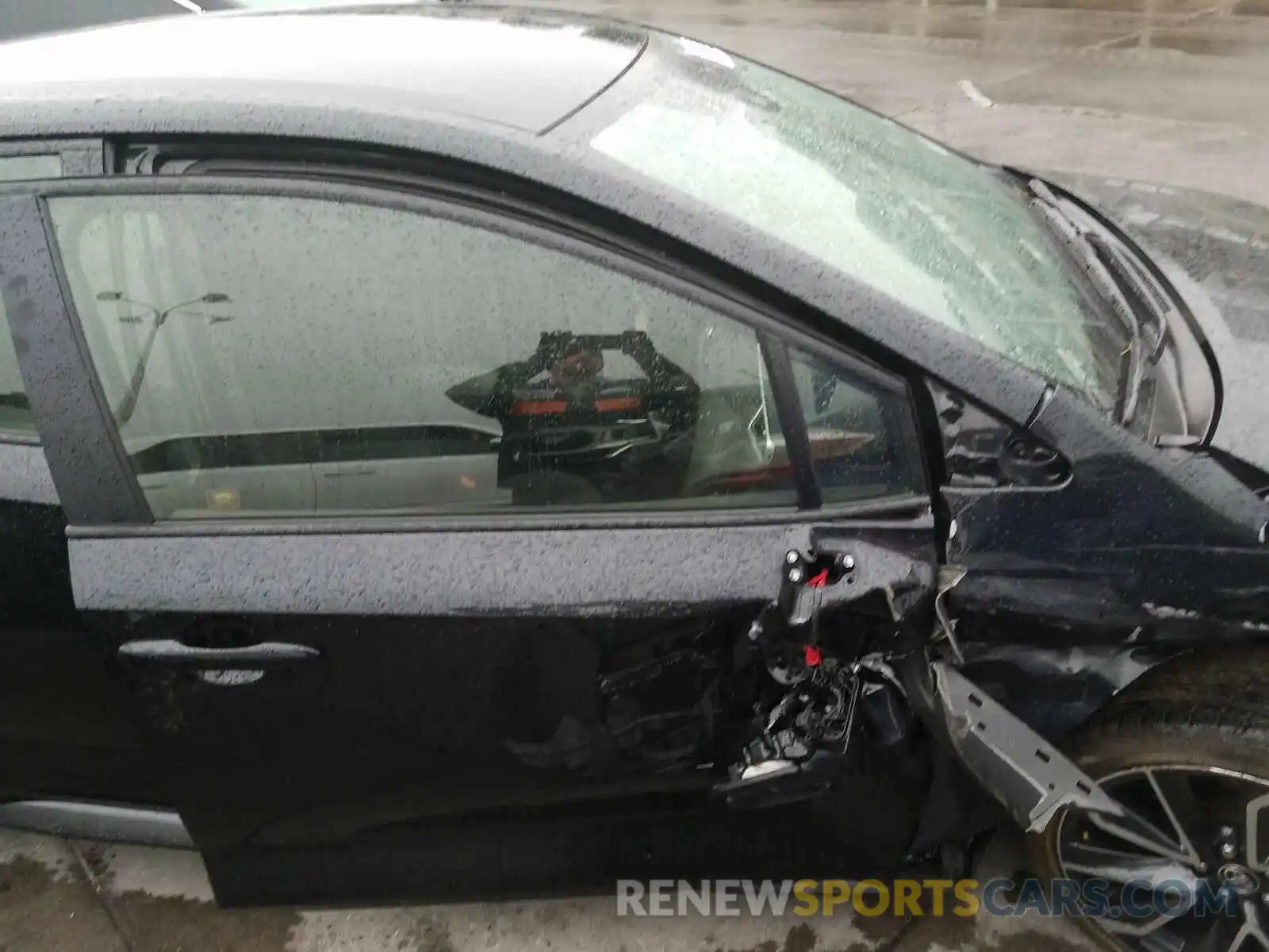 9 Photograph of a damaged car JTDS4RCE3LJ035185 TOYOTA COROLLA 2020