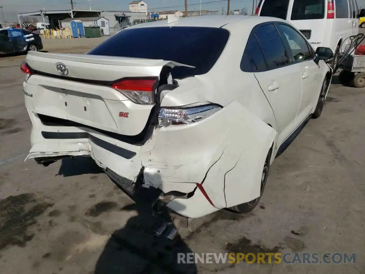 4 Photograph of a damaged car JTDS4RCE3LJ037714 TOYOTA COROLLA 2020