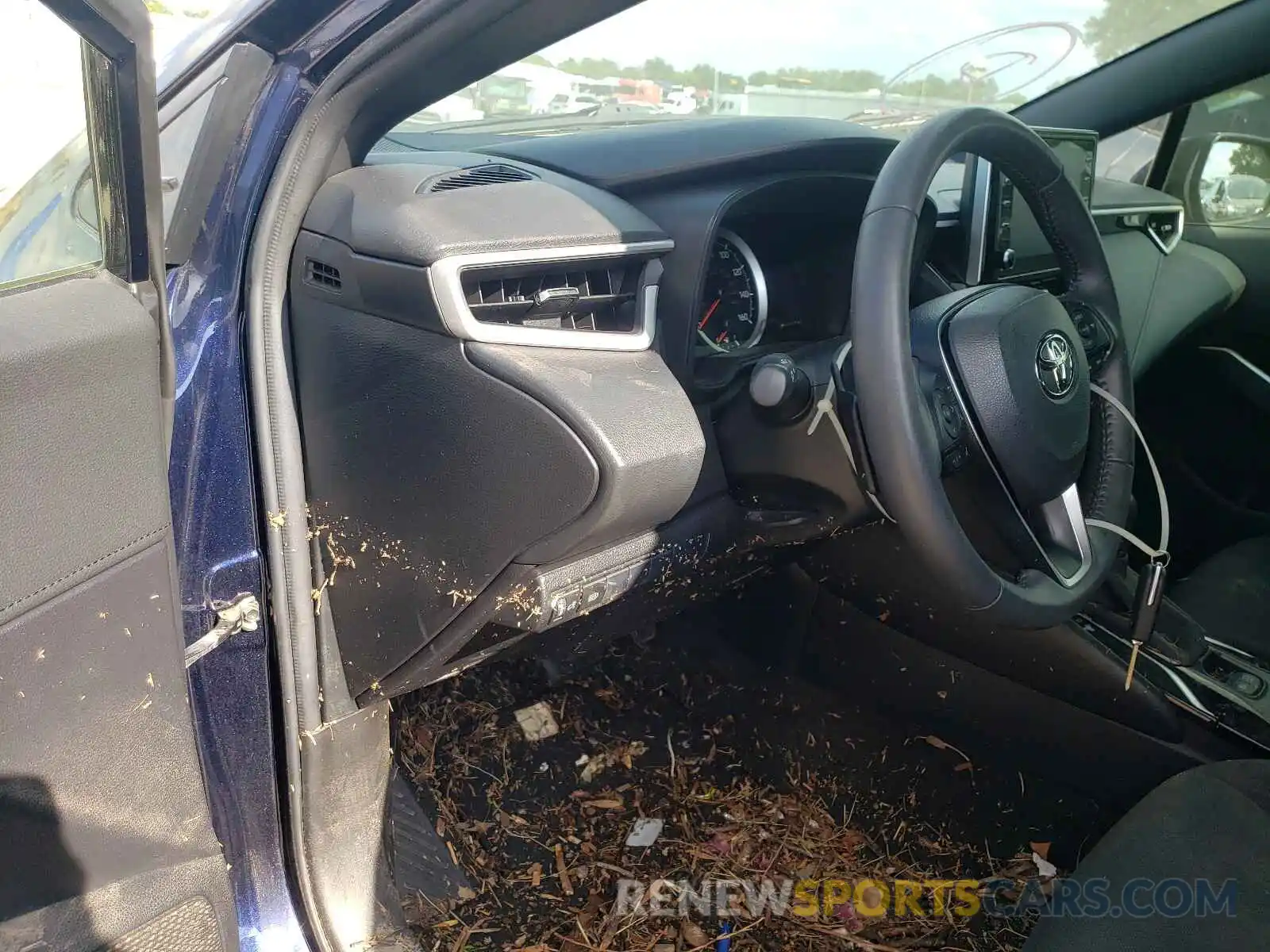 9 Photograph of a damaged car JTDS4RCE3LJ037745 TOYOTA COROLLA 2020