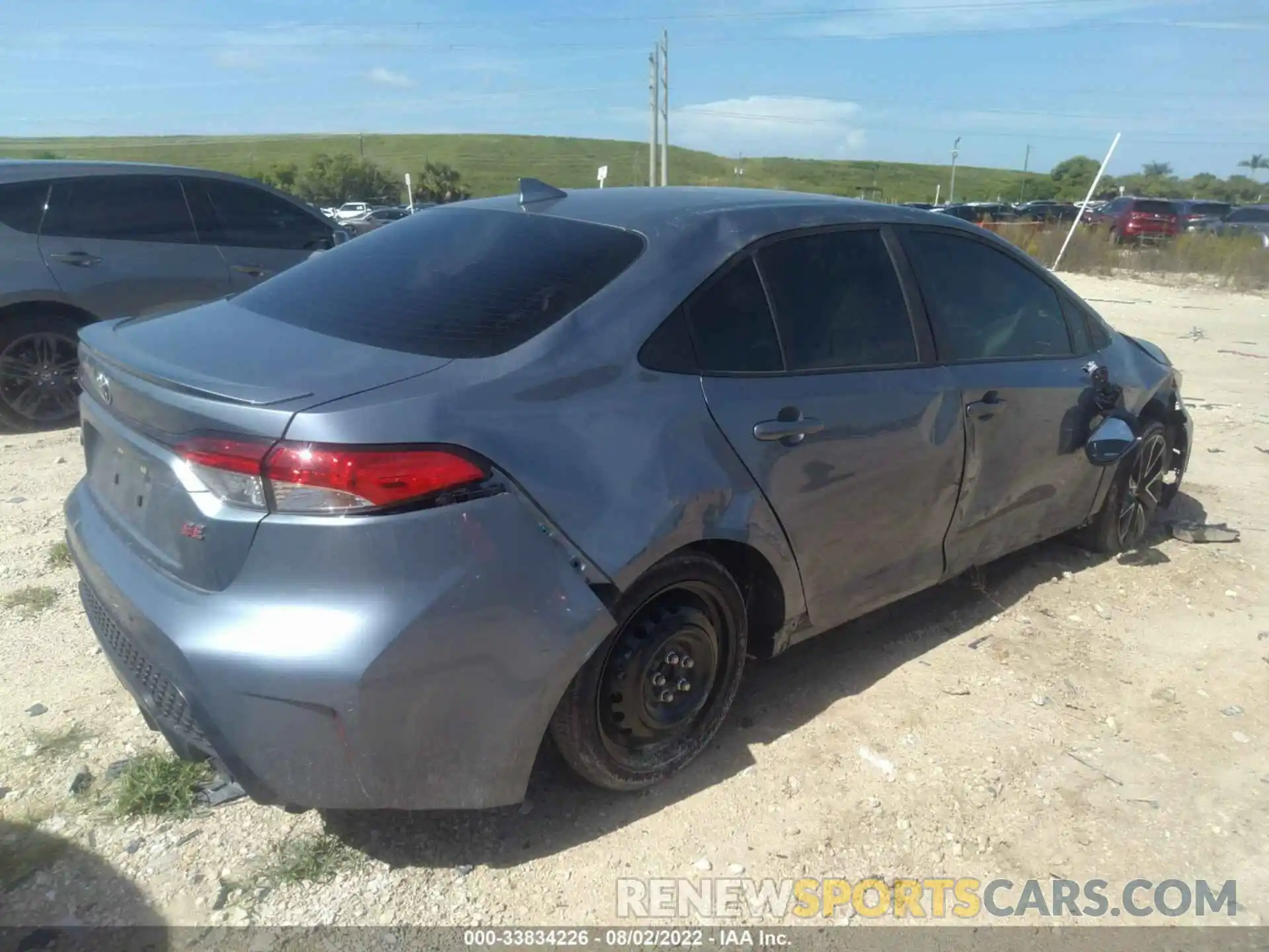 4 Photograph of a damaged car JTDS4RCE3LJ046512 TOYOTA COROLLA 2020