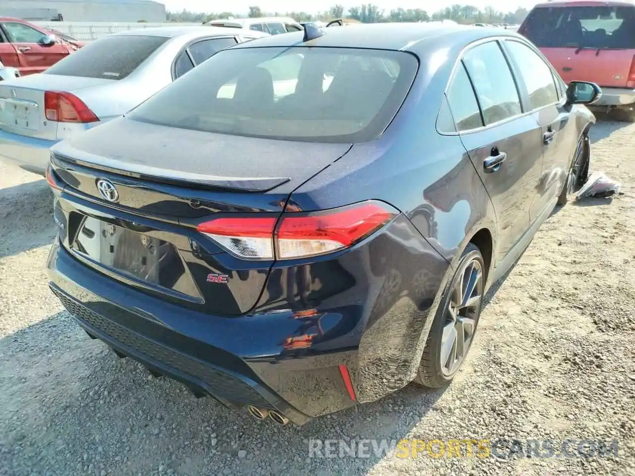 4 Photograph of a damaged car JTDS4RCE3LJ050642 TOYOTA COROLLA 2020