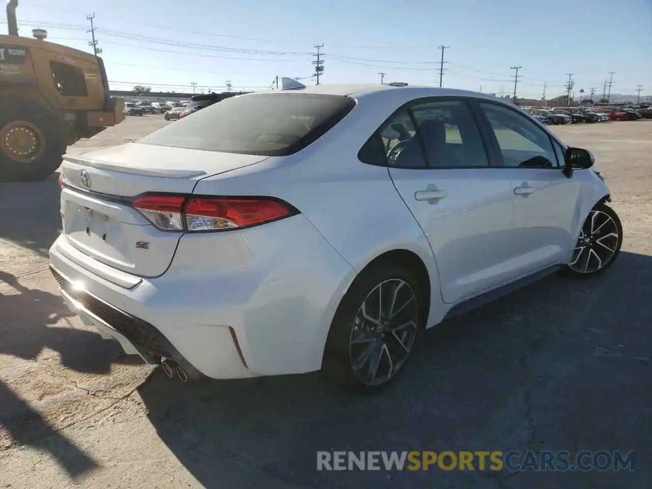 4 Photograph of a damaged car JTDS4RCE4LJ001725 TOYOTA COROLLA 2020