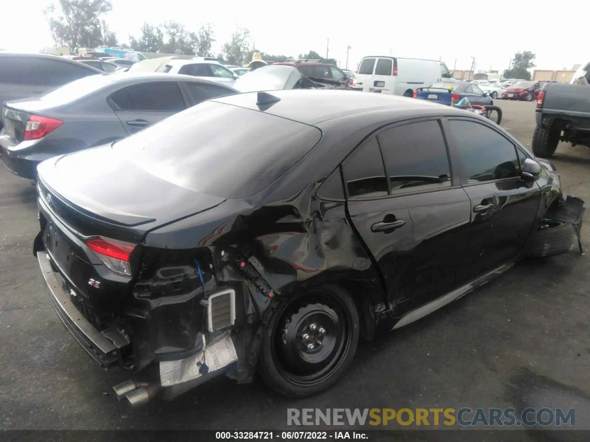 4 Photograph of a damaged car JTDS4RCE4LJ003426 TOYOTA COROLLA 2020