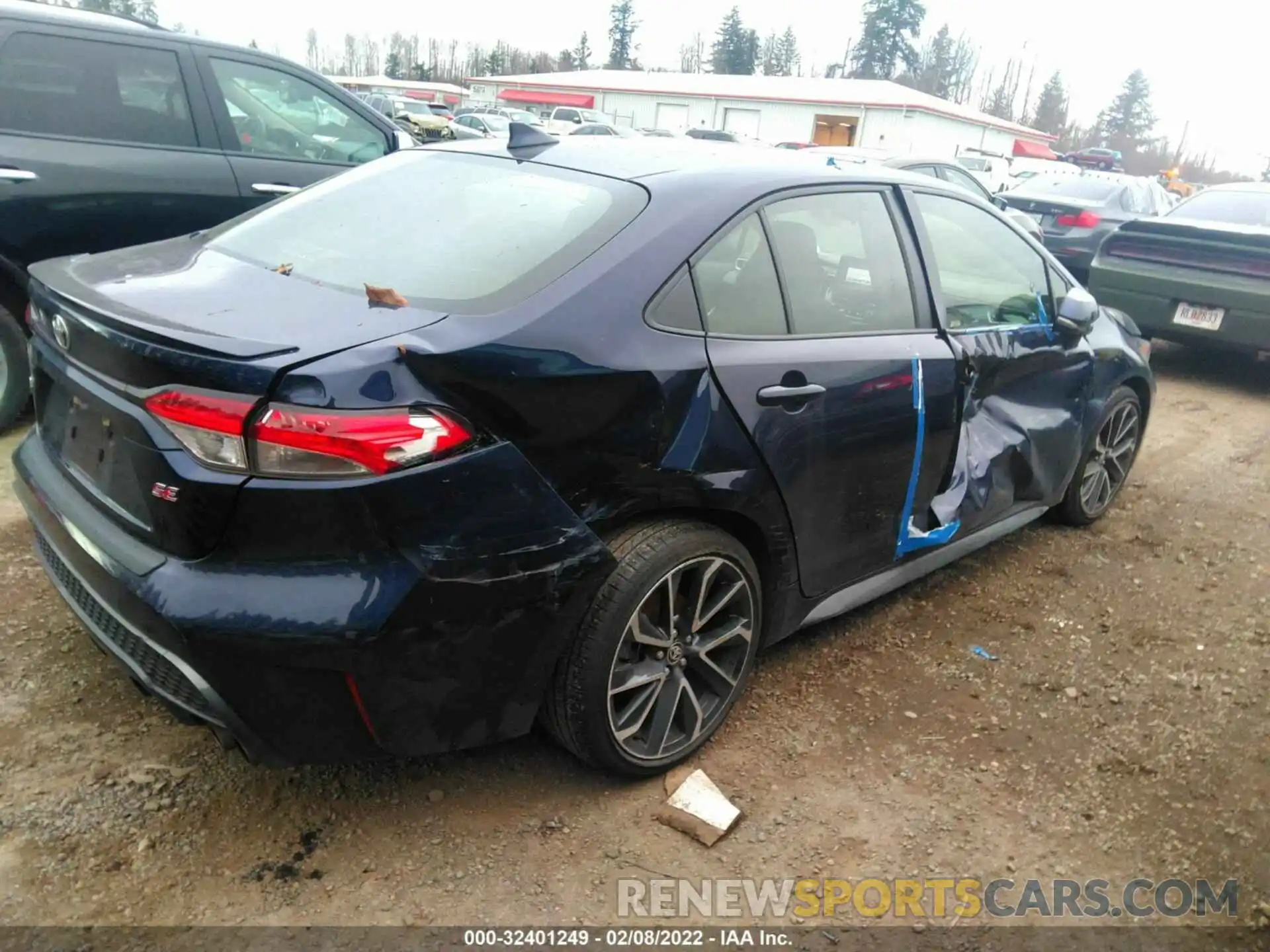 4 Photograph of a damaged car JTDS4RCE4LJ006407 TOYOTA COROLLA 2020