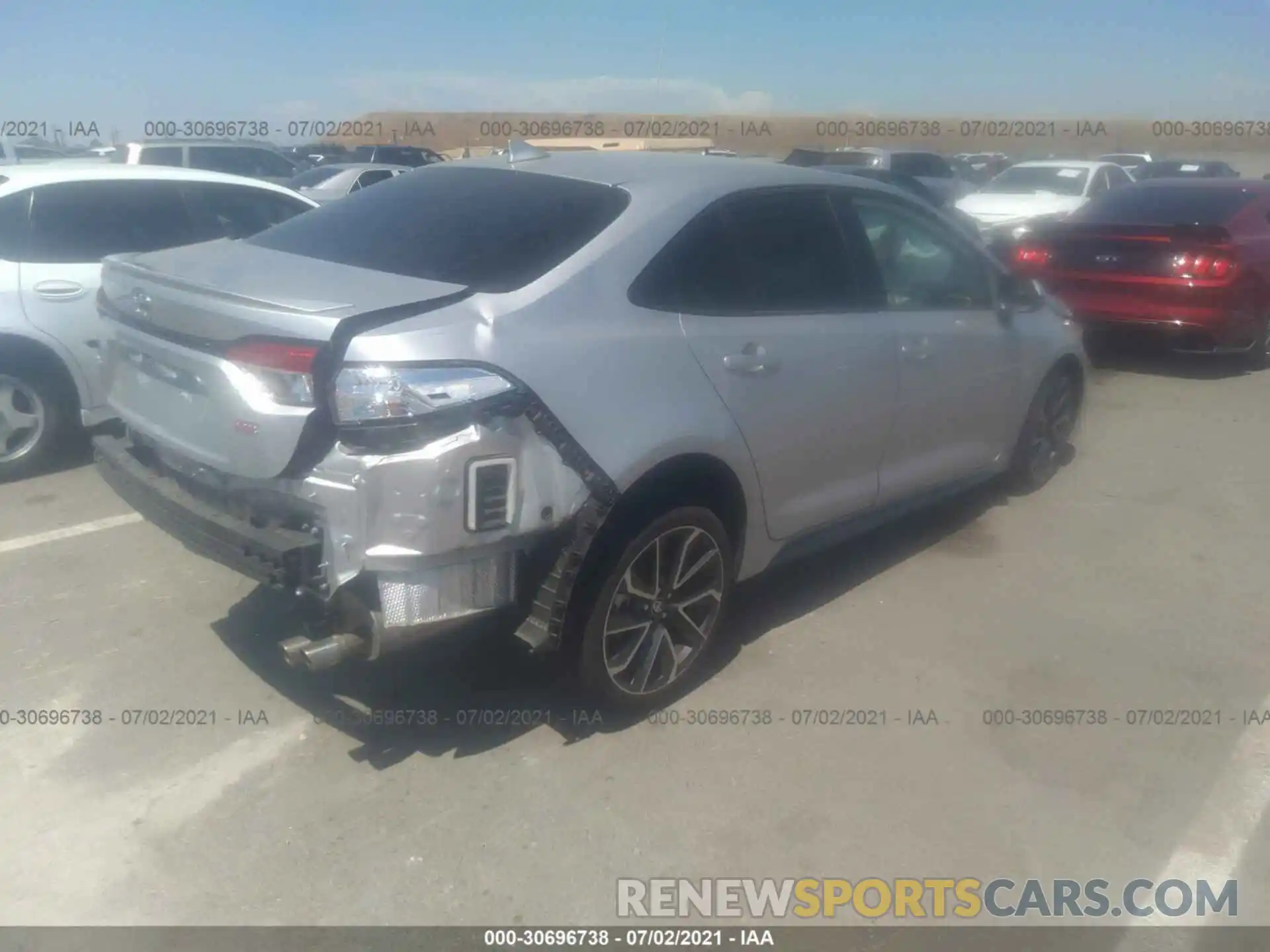 4 Photograph of a damaged car JTDS4RCE4LJ009355 TOYOTA COROLLA 2020