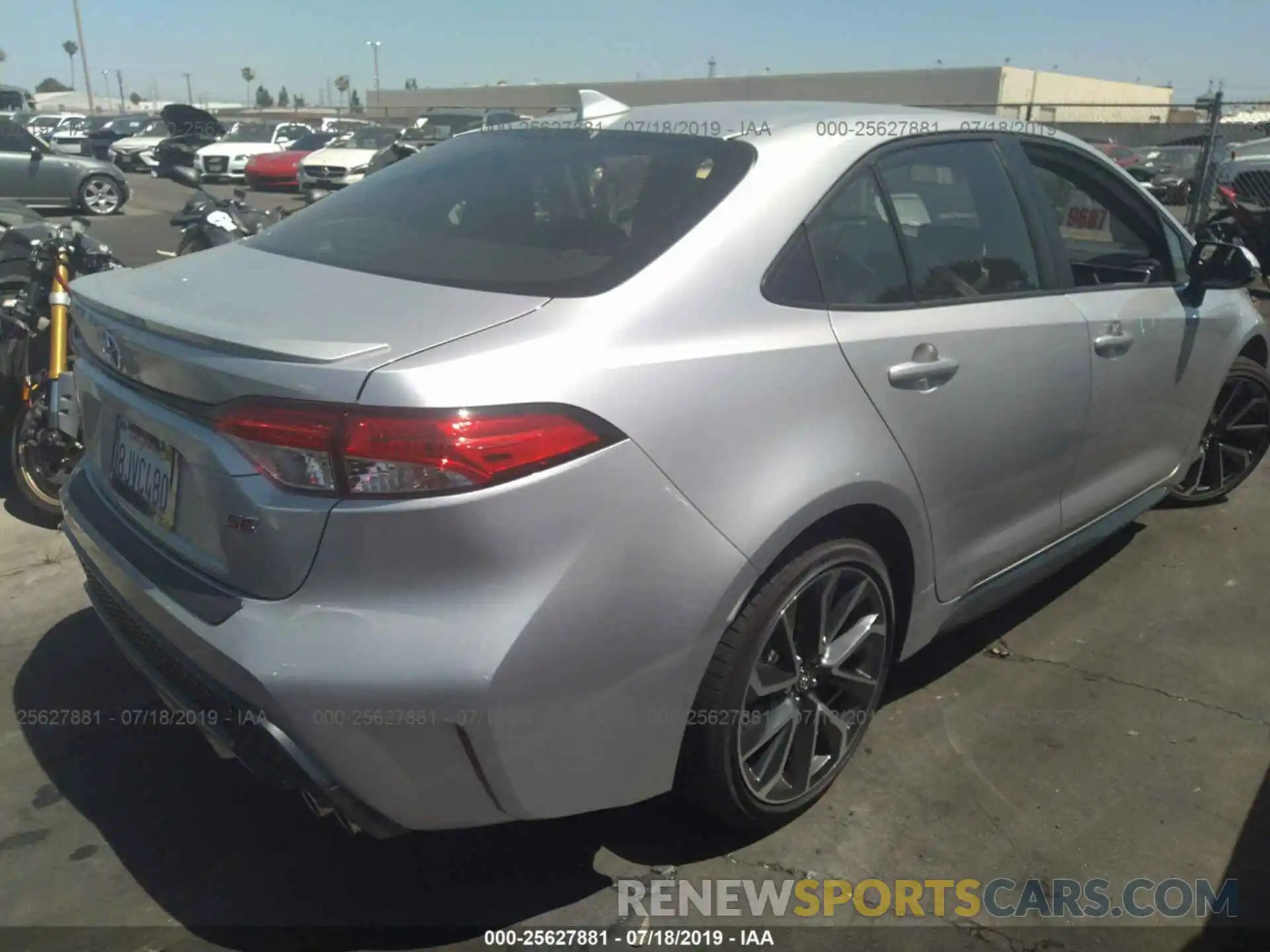 4 Photograph of a damaged car JTDS4RCE4LJ010280 TOYOTA COROLLA 2020