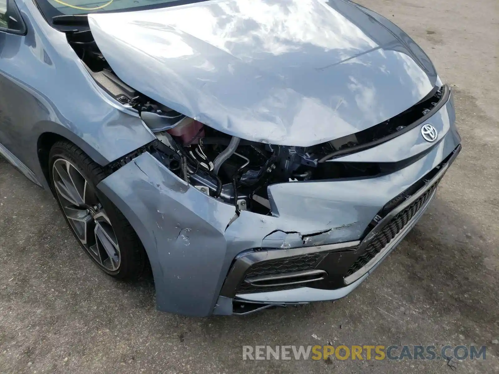 9 Photograph of a damaged car JTDS4RCE4LJ011767 TOYOTA COROLLA 2020