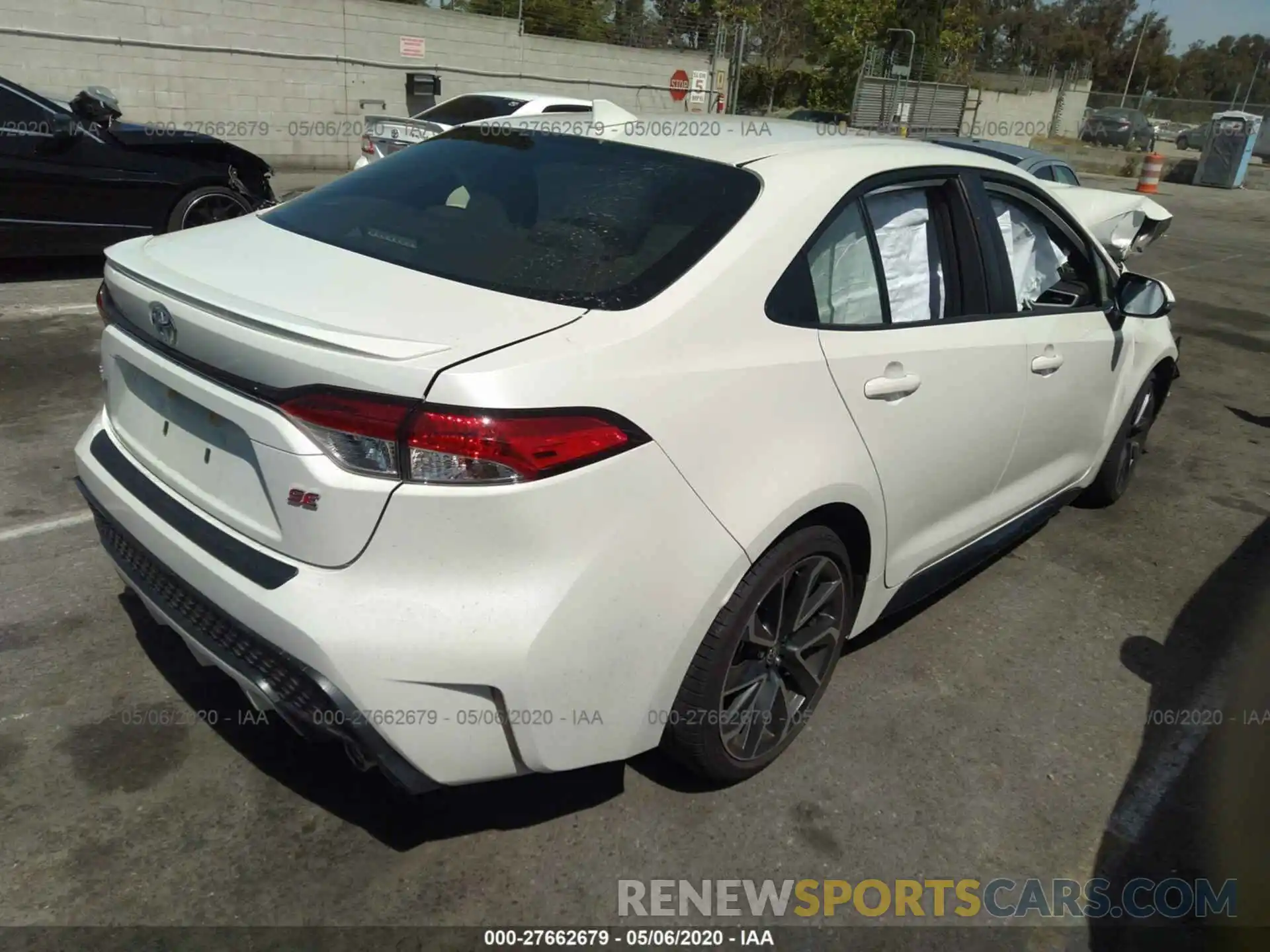 4 Photograph of a damaged car JTDS4RCE4LJ017097 TOYOTA COROLLA 2020