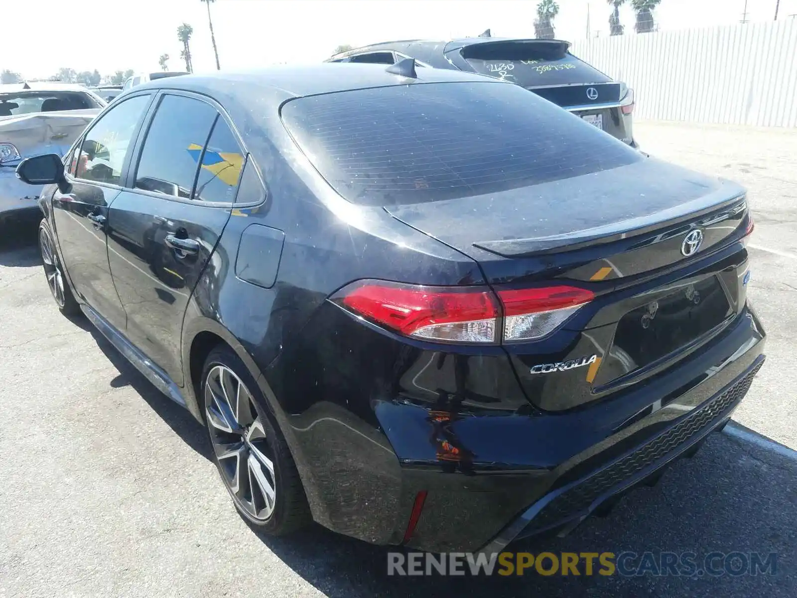 3 Photograph of a damaged car JTDS4RCE4LJ021537 TOYOTA COROLLA 2020