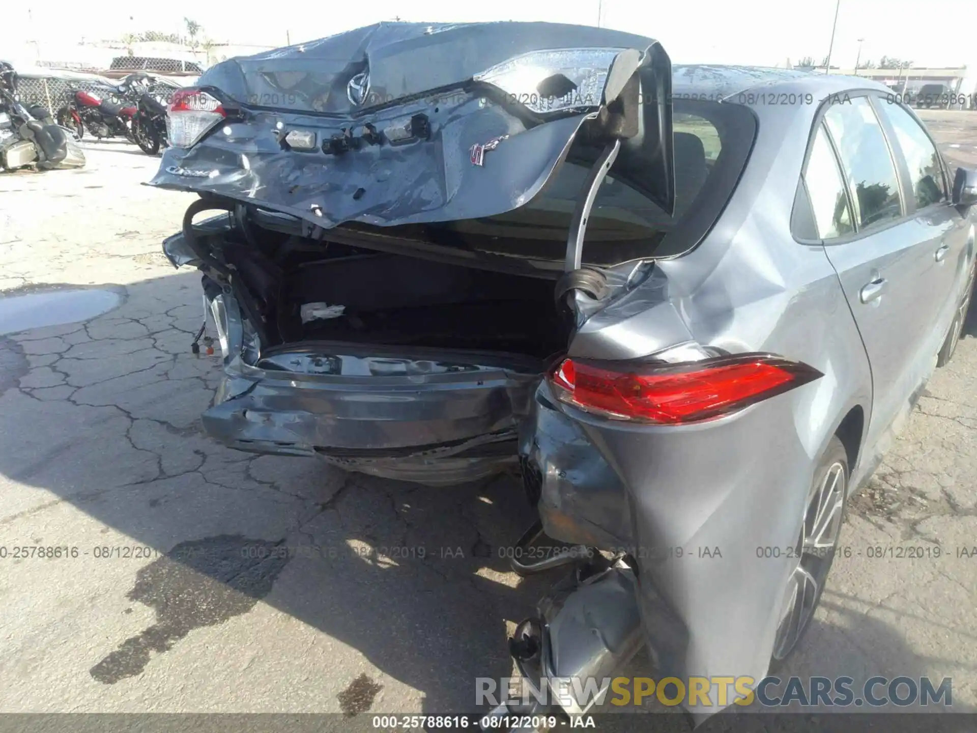 6 Photograph of a damaged car JTDS4RCE4LJ022106 TOYOTA COROLLA 2020