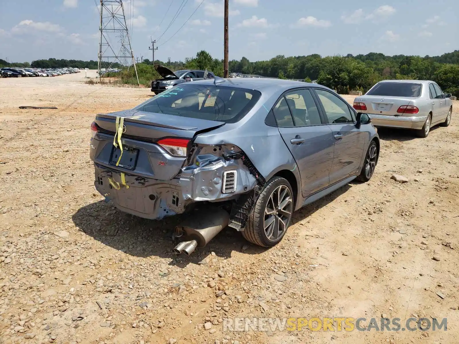 4 Photograph of a damaged car JTDS4RCE4LJ023868 TOYOTA COROLLA 2020