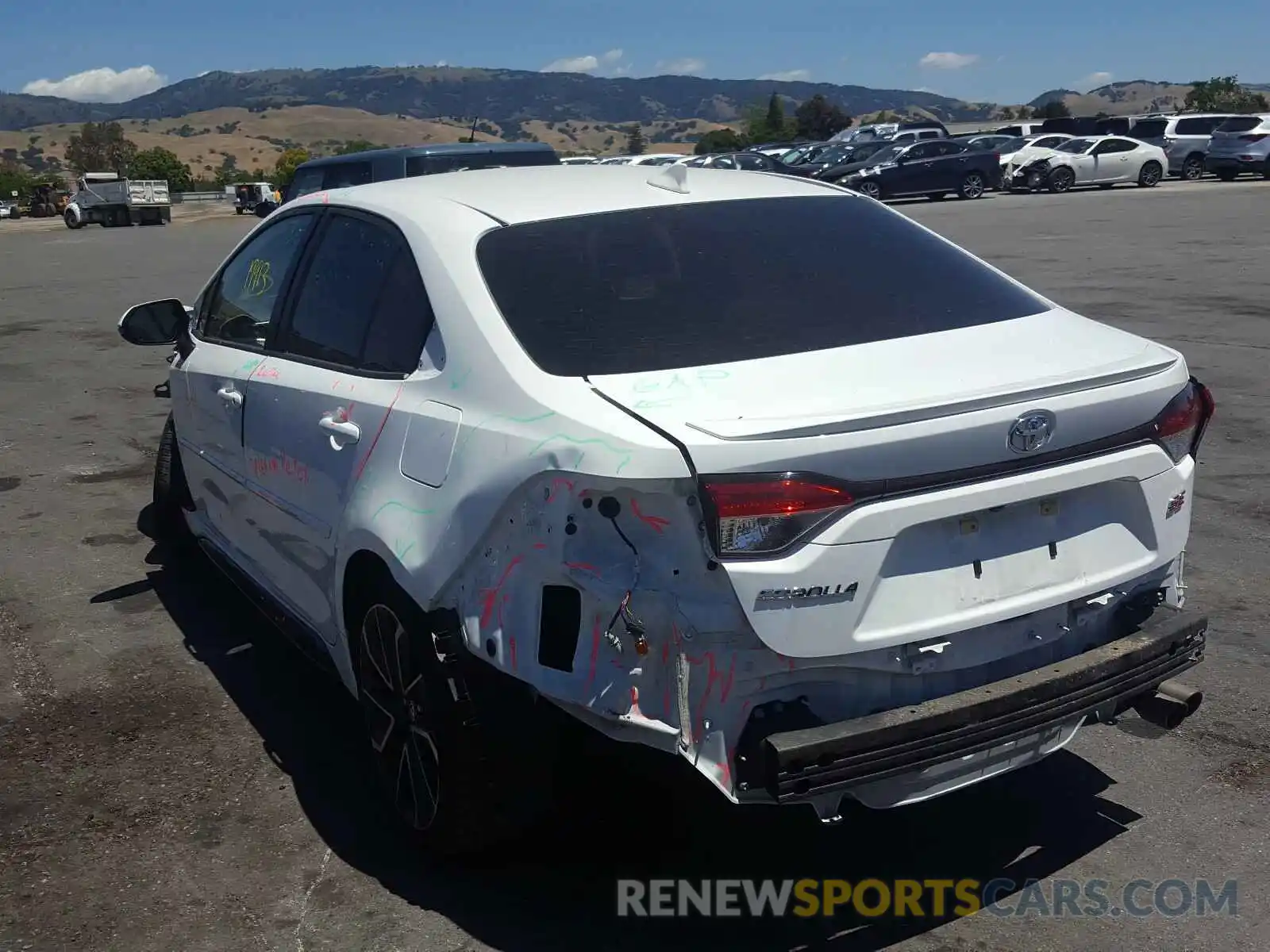 3 Photograph of a damaged car JTDS4RCE4LJ025278 TOYOTA COROLLA 2020