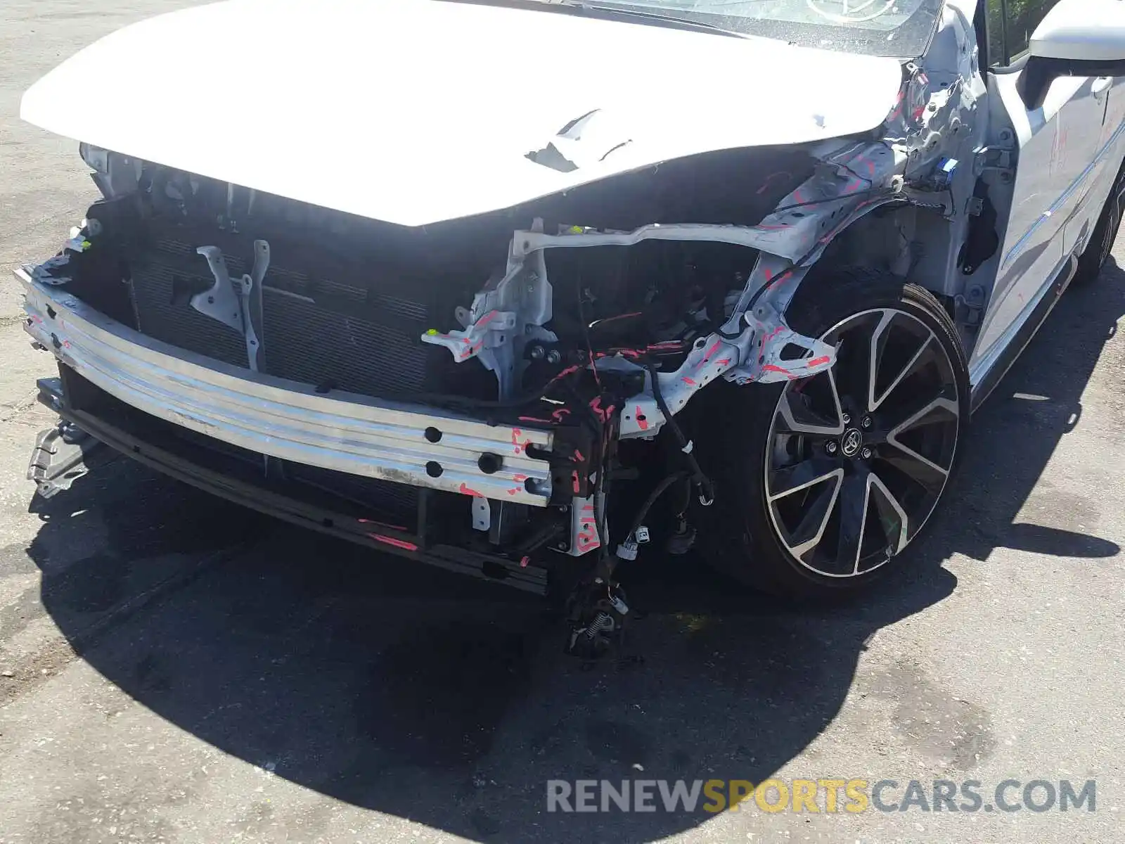 9 Photograph of a damaged car JTDS4RCE4LJ025278 TOYOTA COROLLA 2020