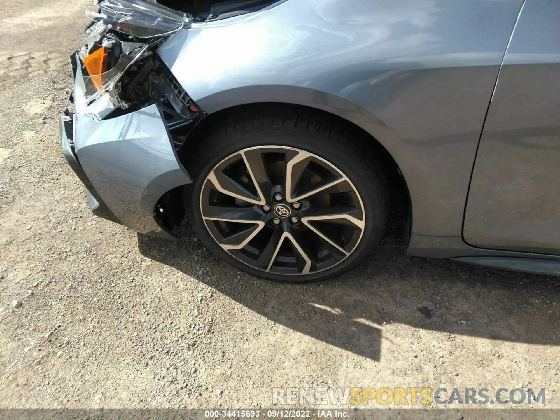 12 Photograph of a damaged car JTDS4RCE4LJ025507 TOYOTA COROLLA 2020