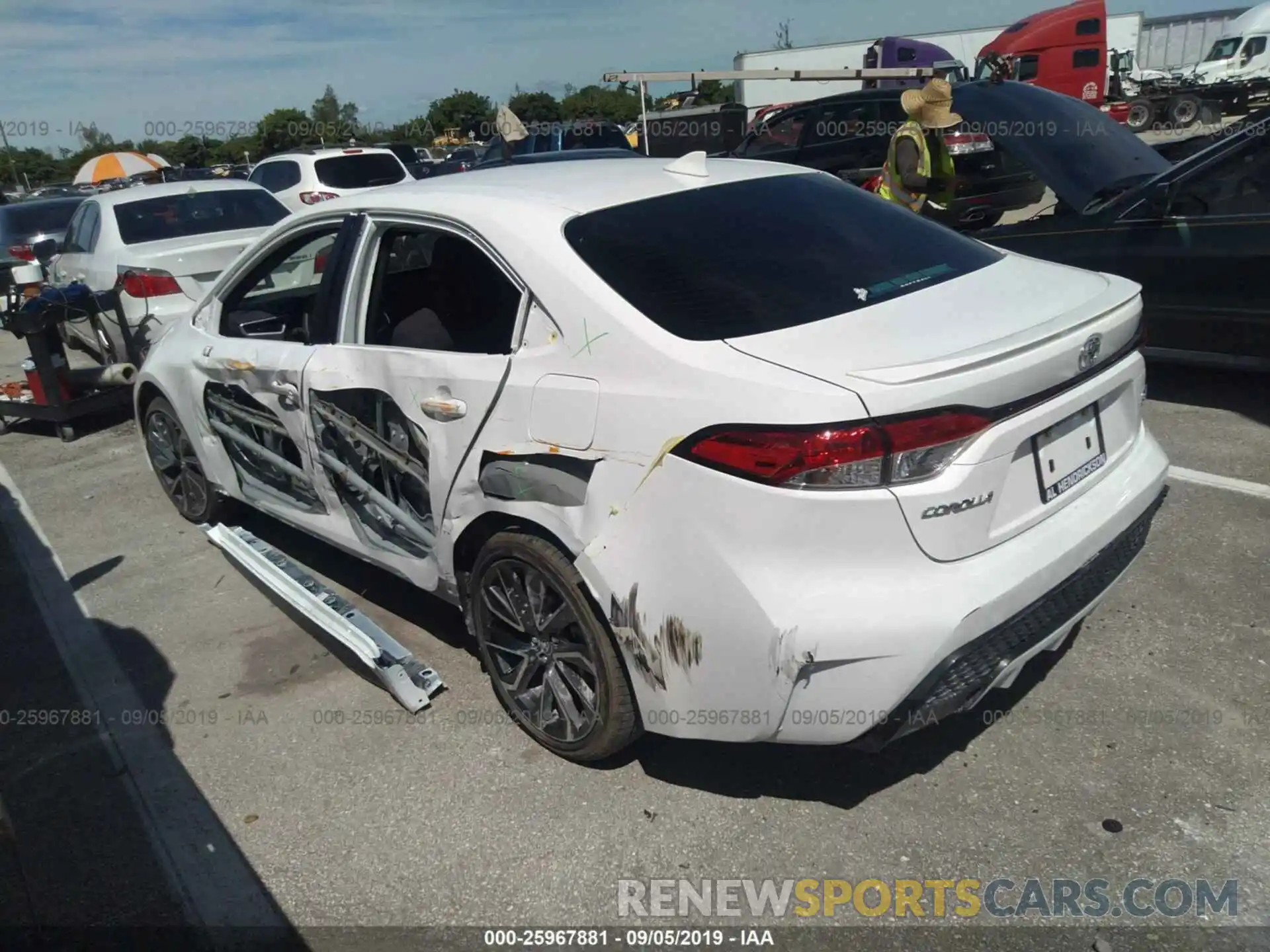 3 Фотография поврежденного автомобиля JTDS4RCE4LJ026589 TOYOTA COROLLA 2020
