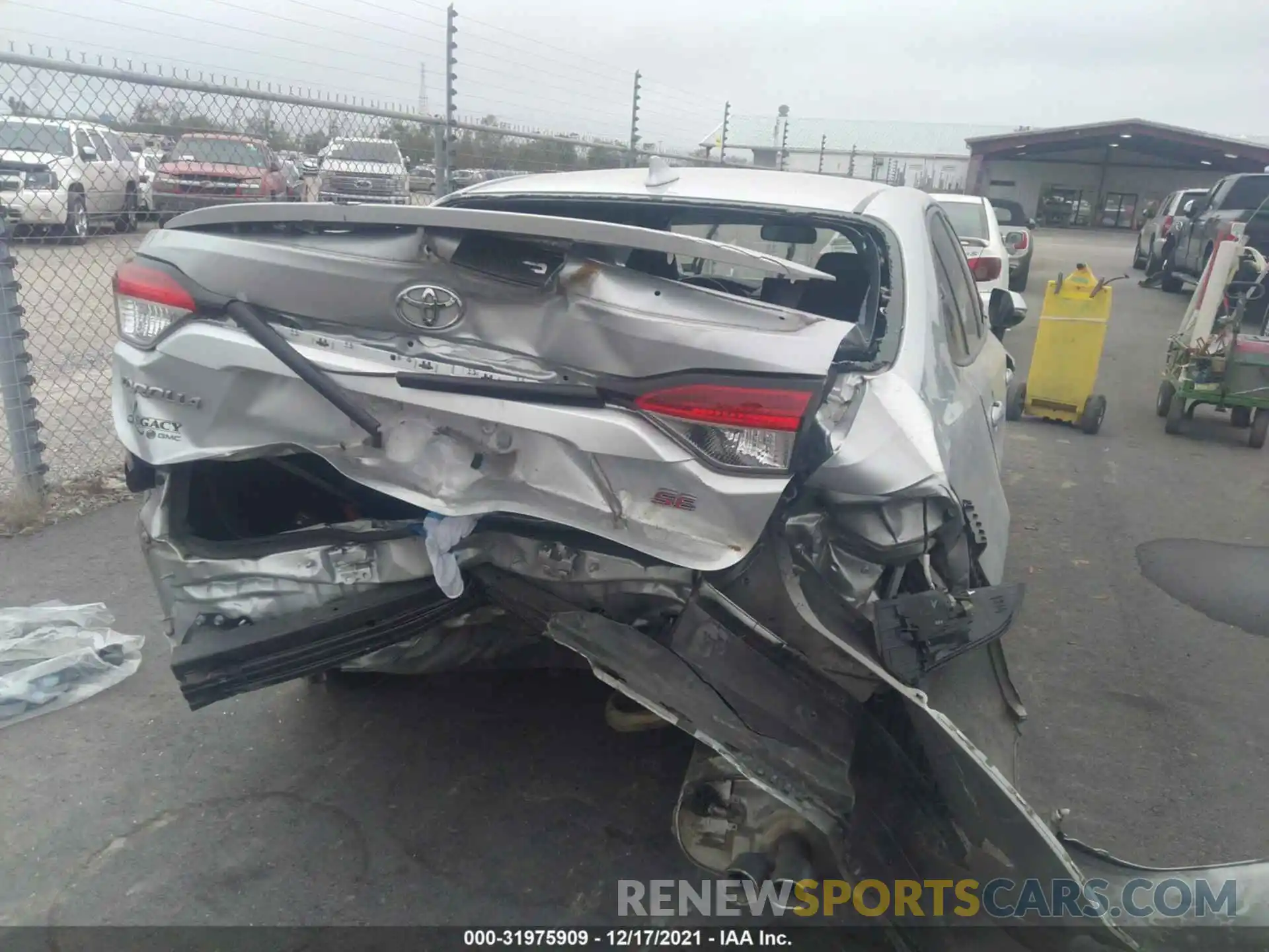 6 Photograph of a damaged car JTDS4RCE4LJ031663 TOYOTA COROLLA 2020