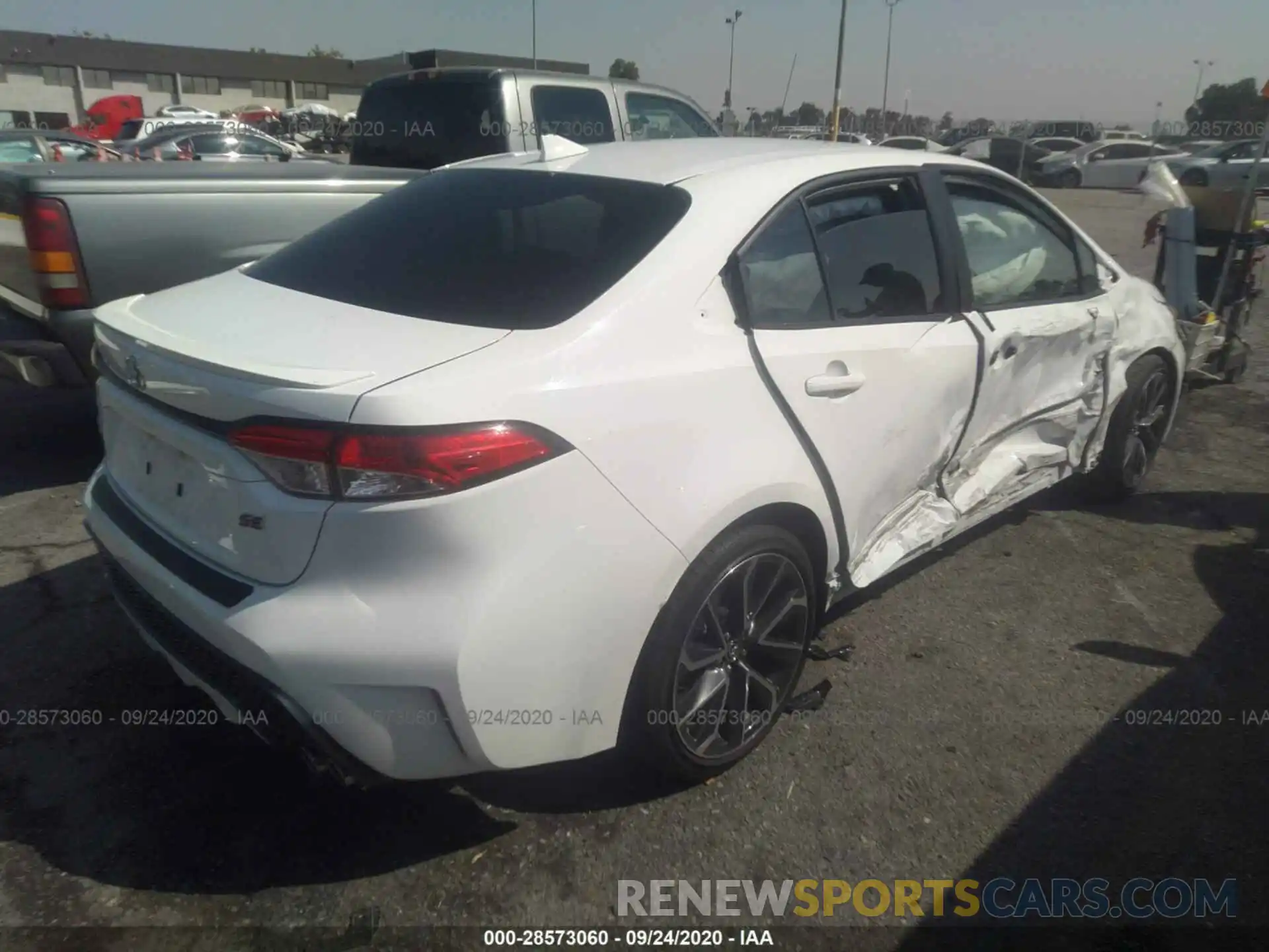 4 Photograph of a damaged car JTDS4RCE4LJ033493 TOYOTA COROLLA 2020