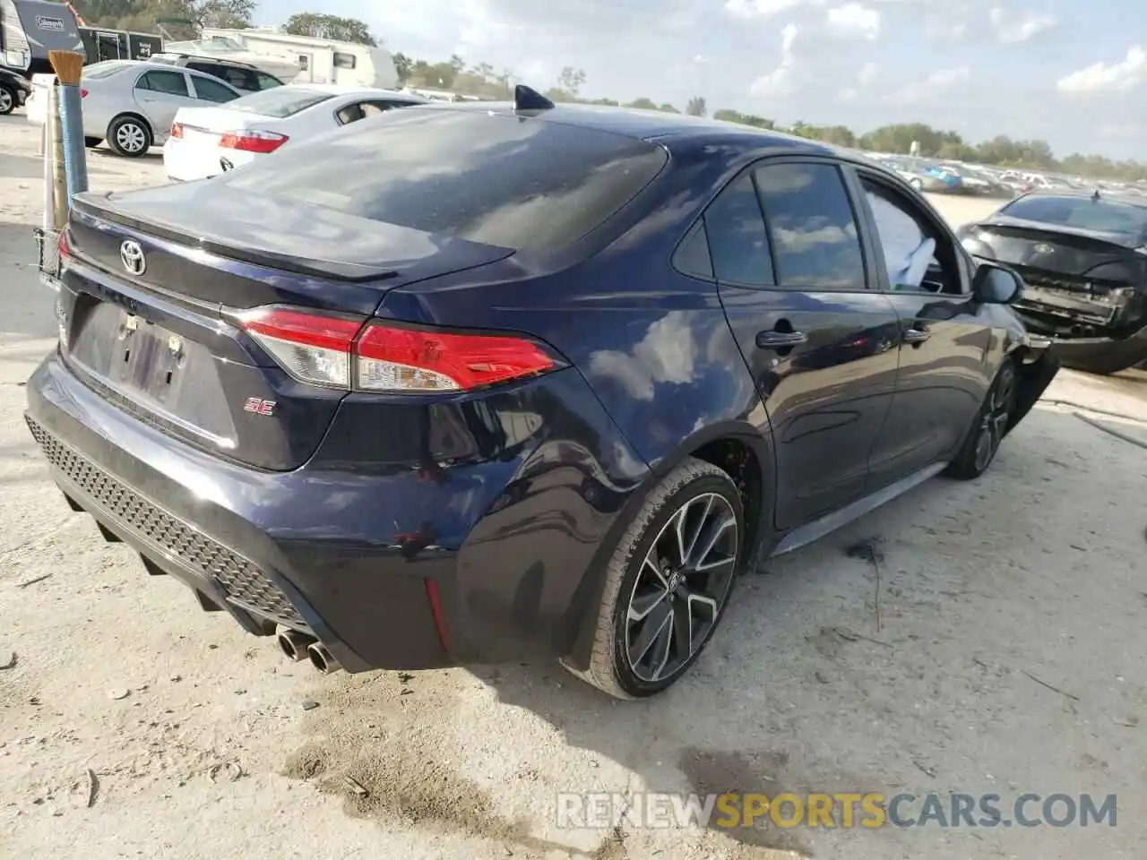 4 Photograph of a damaged car JTDS4RCE4LJ033932 TOYOTA COROLLA 2020