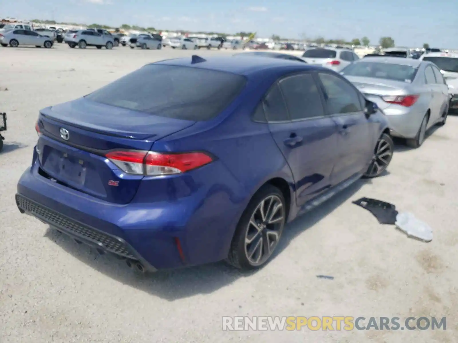 4 Photograph of a damaged car JTDS4RCE4LJ035695 TOYOTA COROLLA 2020