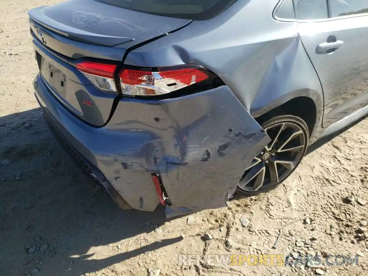 9 Photograph of a damaged car JTDS4RCE4LJ043389 TOYOTA COROLLA 2020