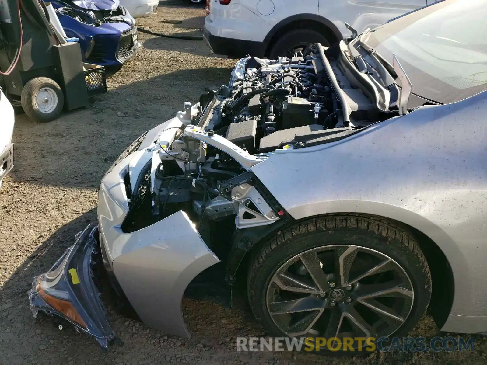 9 Photograph of a damaged car JTDS4RCE4LJ050780 TOYOTA COROLLA 2020