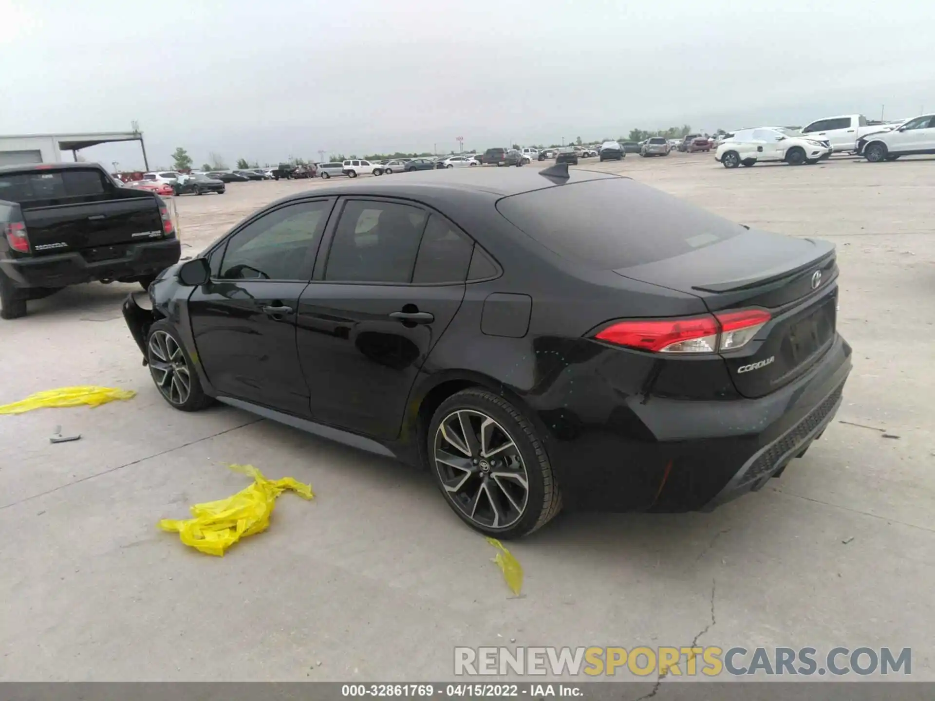 3 Photograph of a damaged car JTDS4RCE5LJ002978 TOYOTA COROLLA 2020