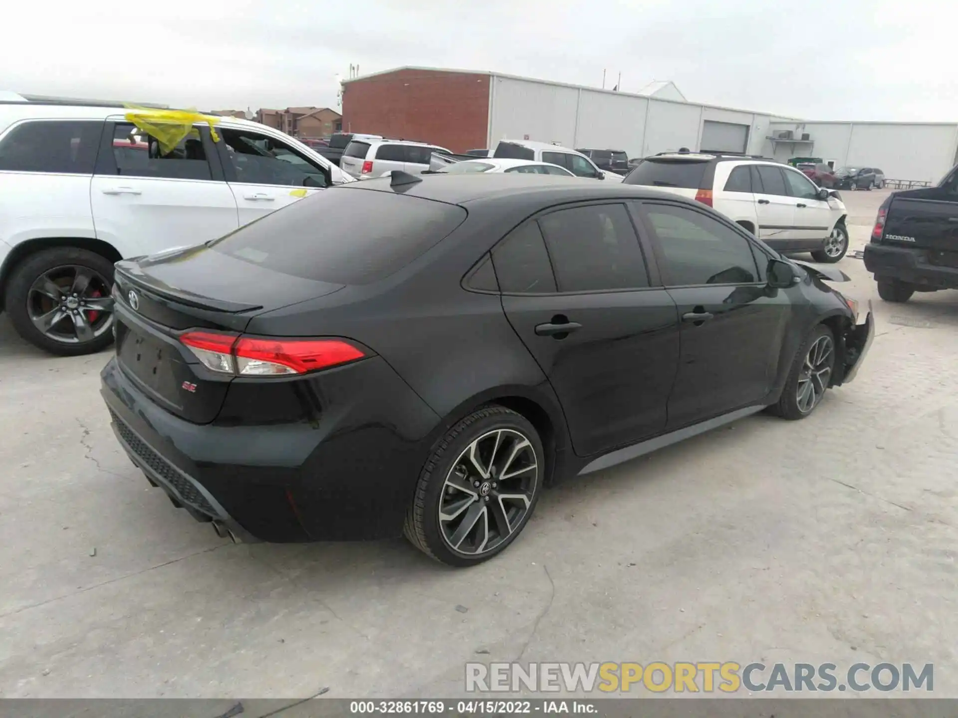 4 Photograph of a damaged car JTDS4RCE5LJ002978 TOYOTA COROLLA 2020