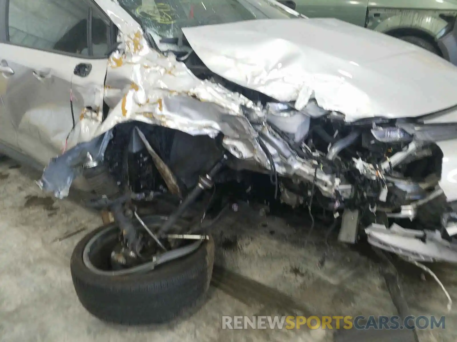 9 Photograph of a damaged car JTDS4RCE5LJ007291 TOYOTA COROLLA 2020