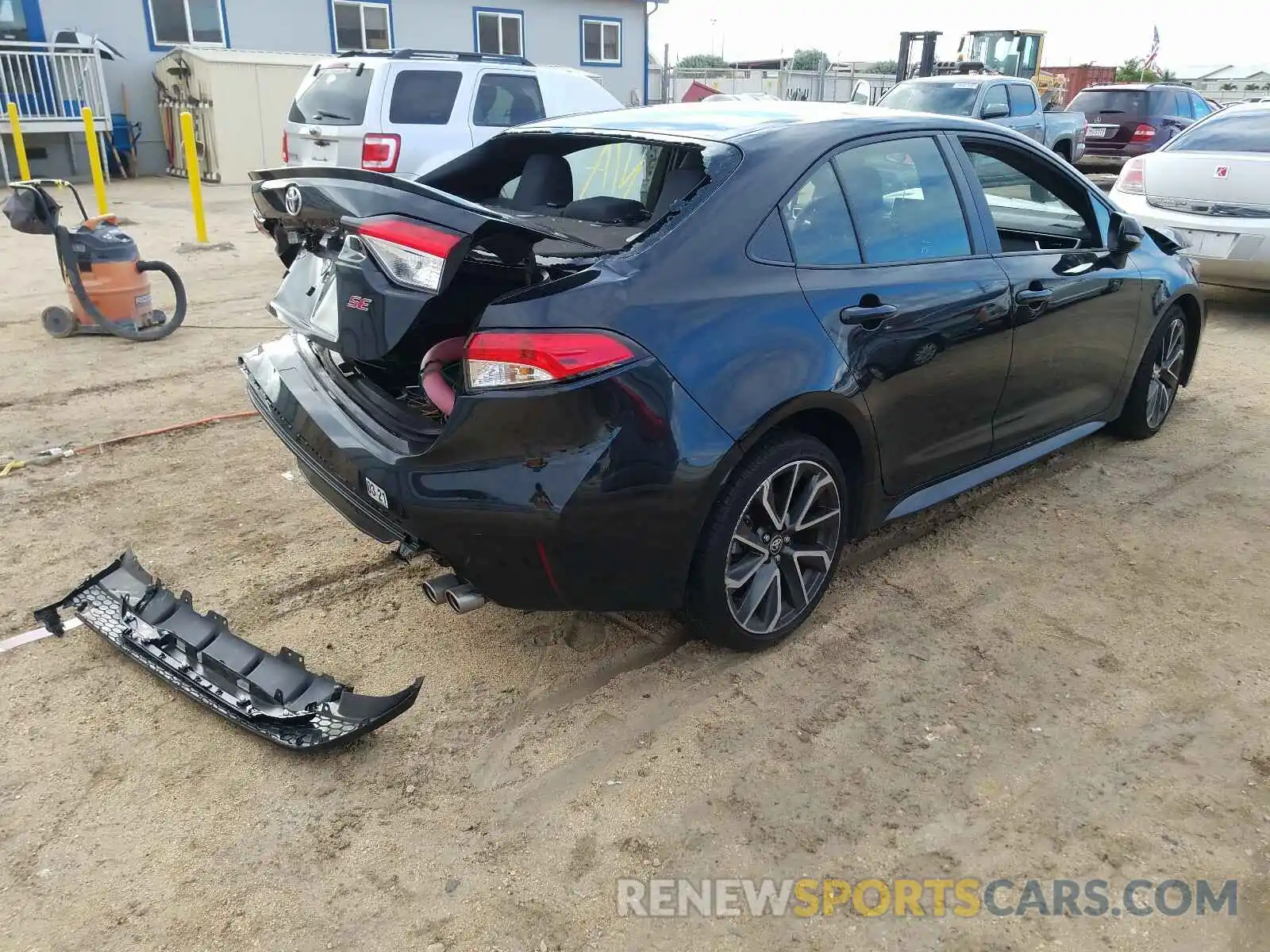 4 Photograph of a damaged car JTDS4RCE5LJ007940 TOYOTA COROLLA 2020