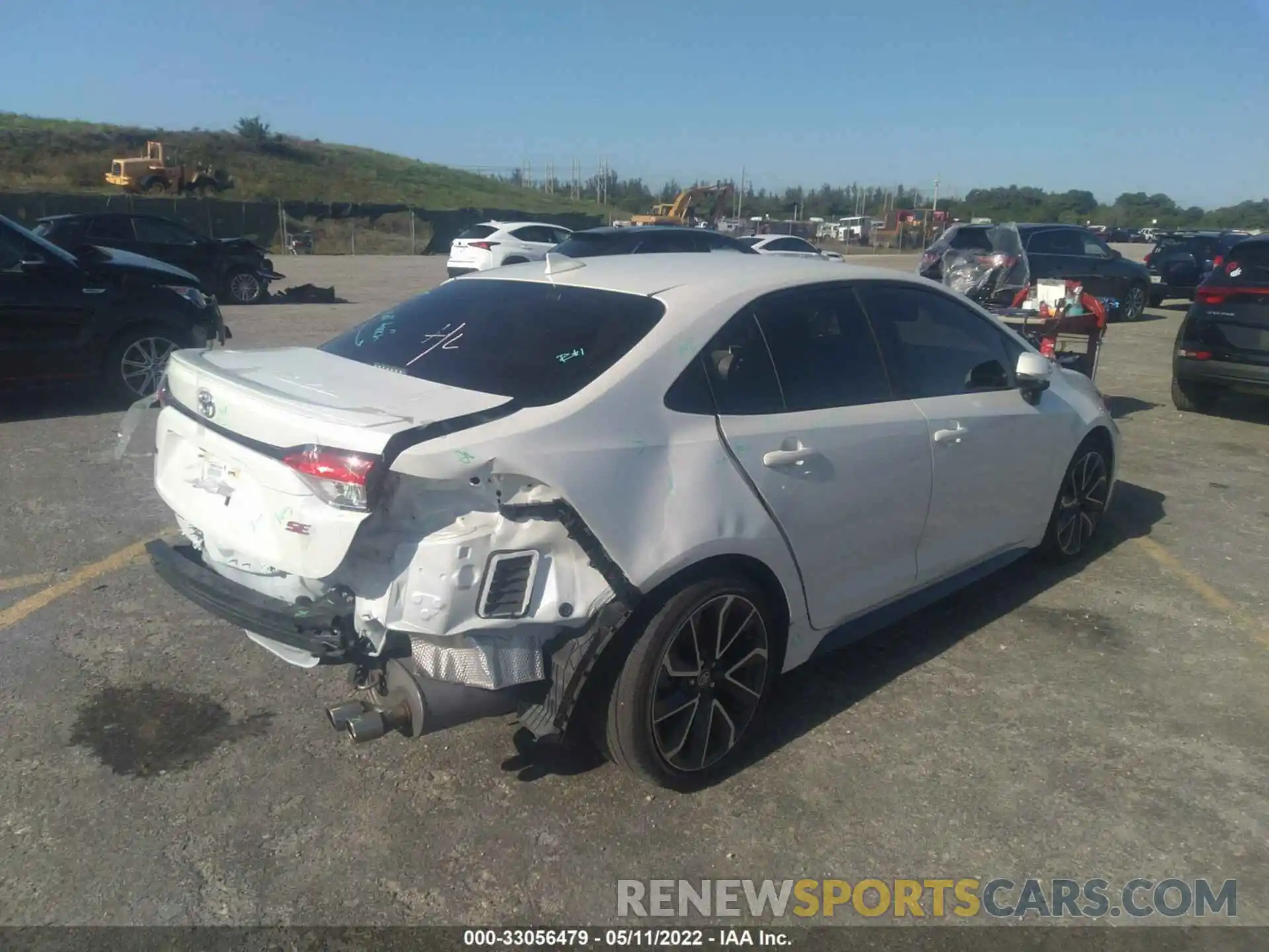 4 Photograph of a damaged car JTDS4RCE5LJ010451 TOYOTA COROLLA 2020