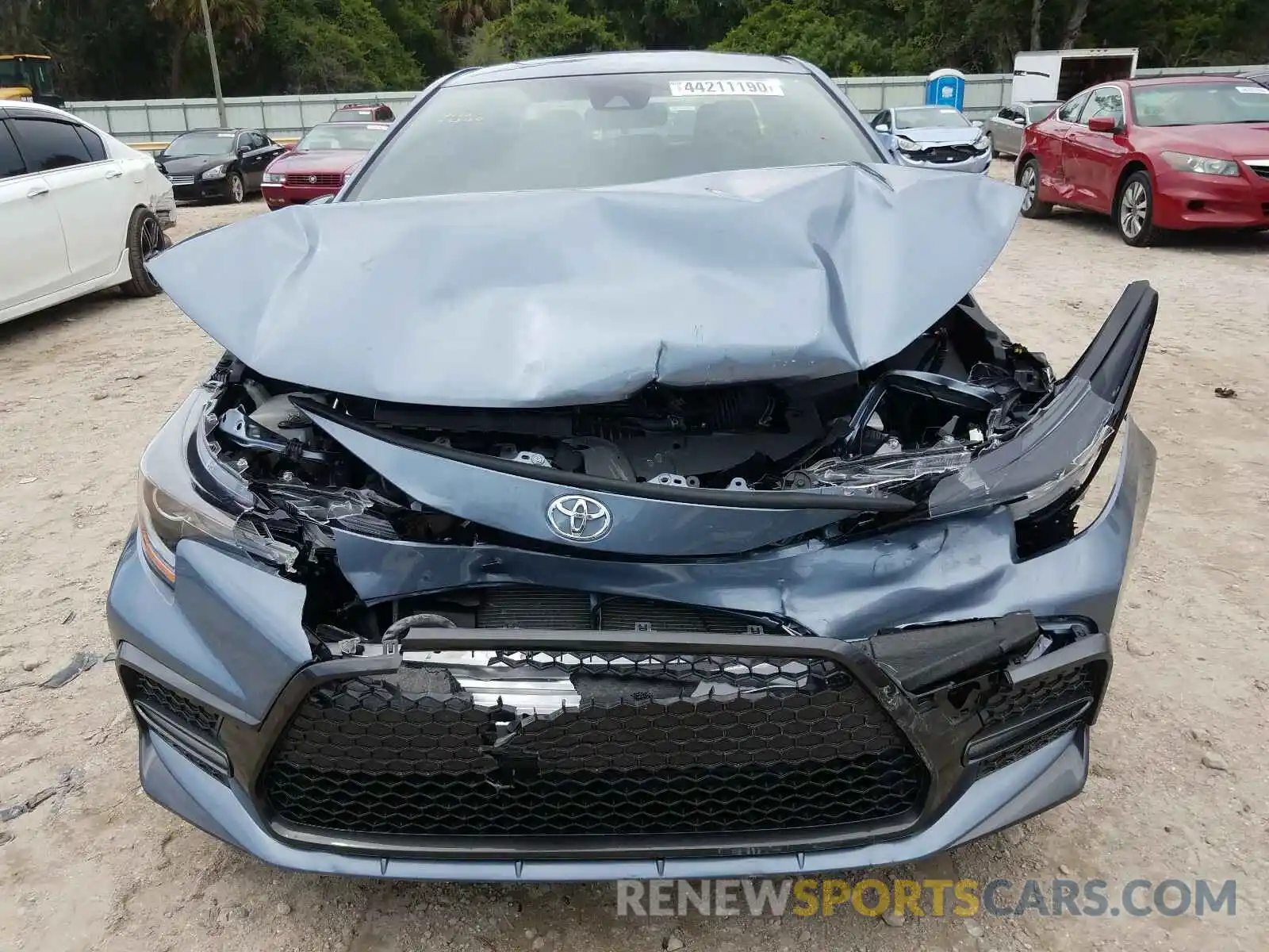 9 Photograph of a damaged car JTDS4RCE5LJ010787 TOYOTA COROLLA 2020