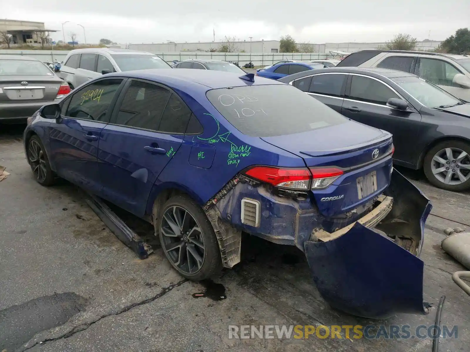 3 Photograph of a damaged car JTDS4RCE5LJ012667 TOYOTA COROLLA 2020