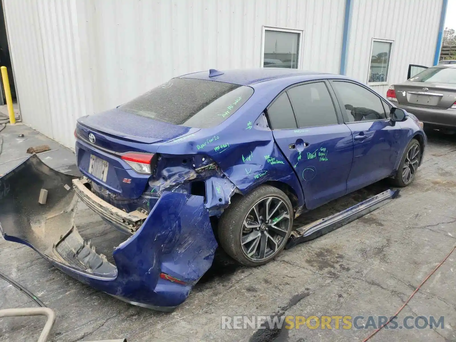 4 Photograph of a damaged car JTDS4RCE5LJ012667 TOYOTA COROLLA 2020