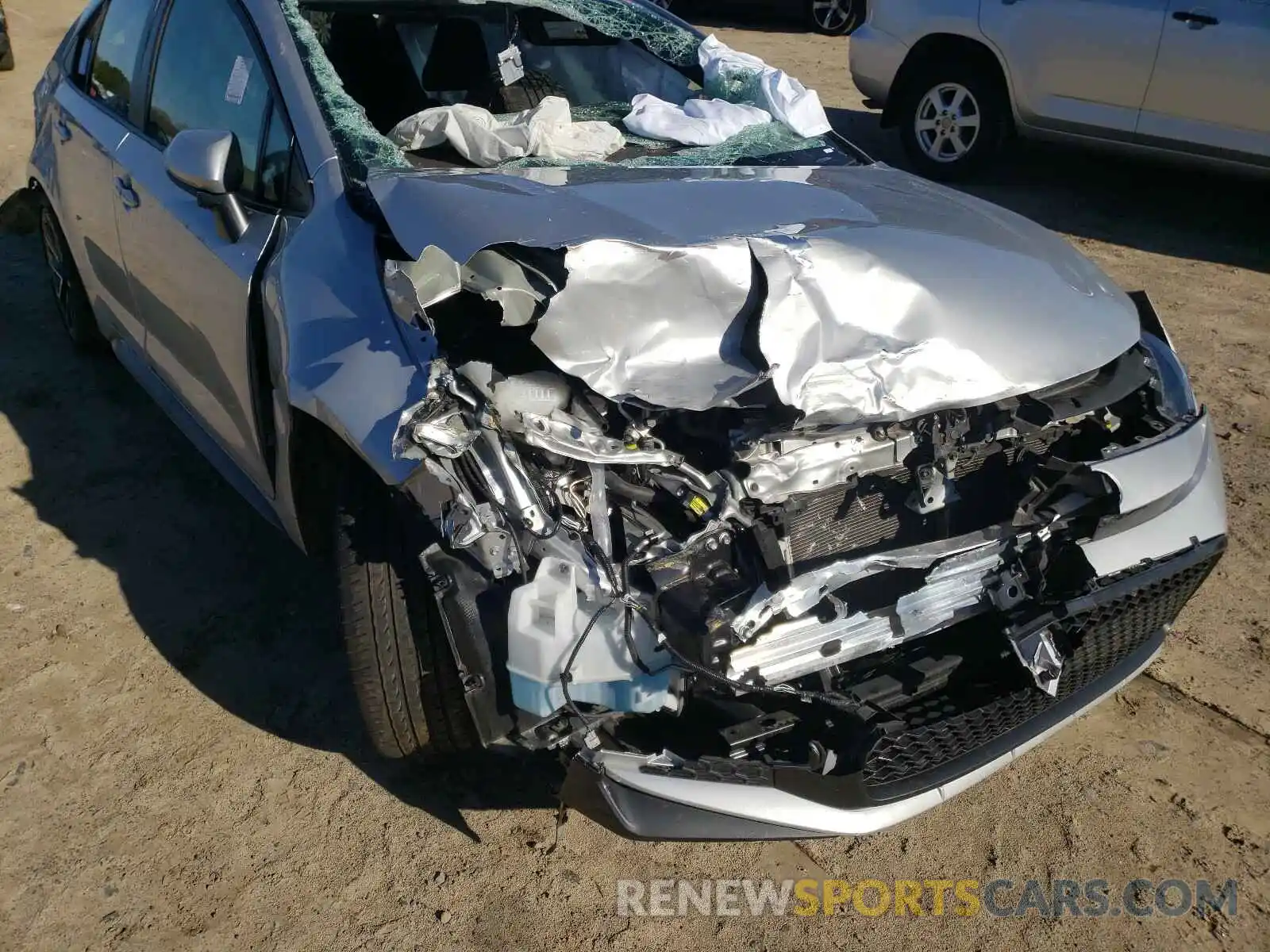 9 Photograph of a damaged car JTDS4RCE5LJ015035 TOYOTA COROLLA 2020