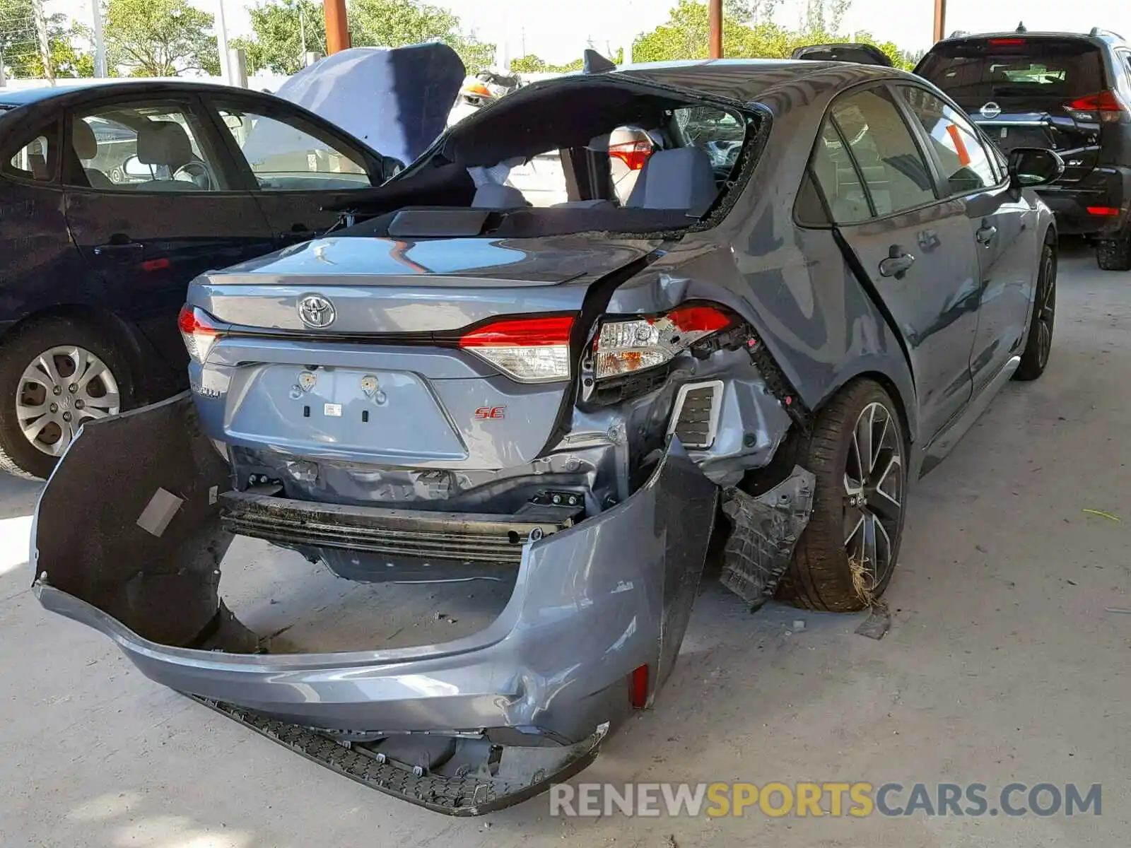 4 Photograph of a damaged car JTDS4RCE5LJ016444 TOYOTA COROLLA 2020