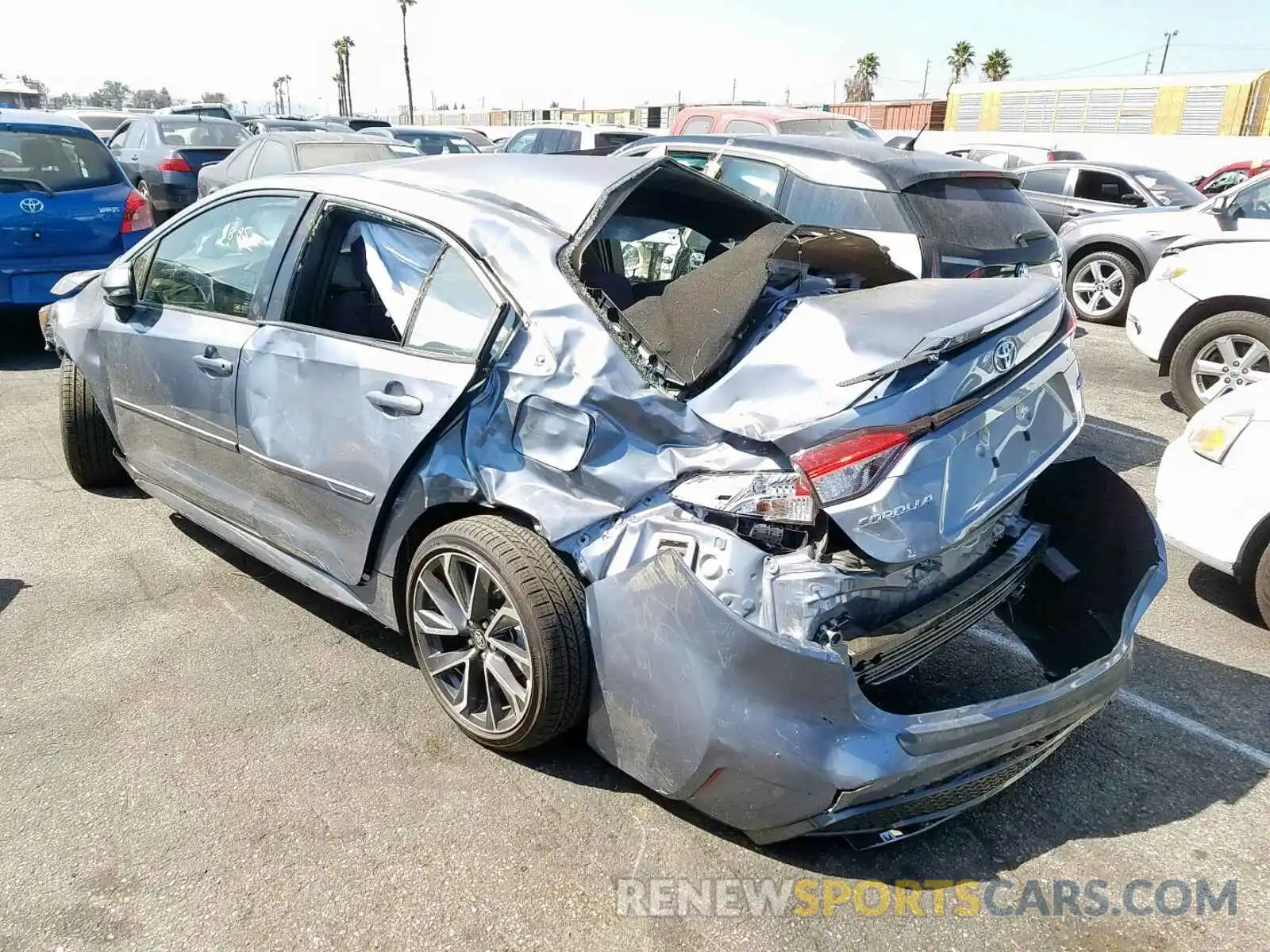 3 Photograph of a damaged car JTDS4RCE5LJ018923 TOYOTA COROLLA 2020