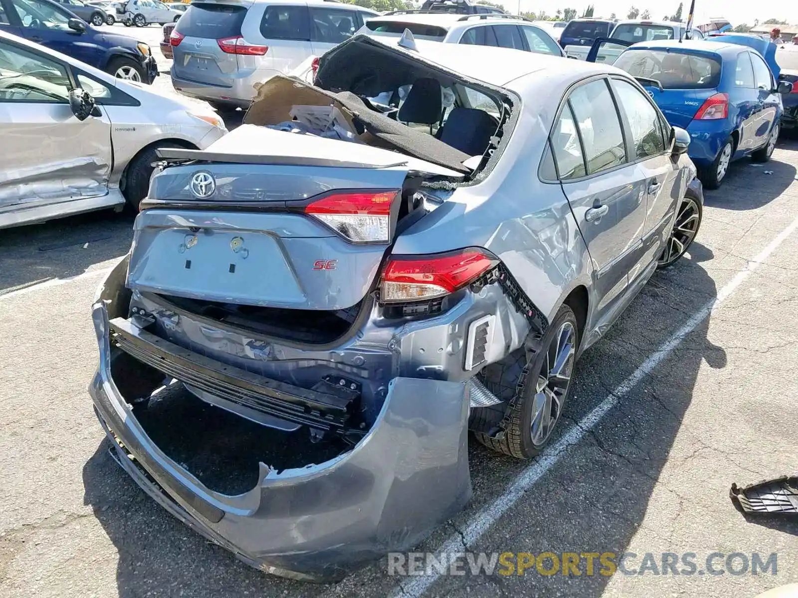 4 Photograph of a damaged car JTDS4RCE5LJ018923 TOYOTA COROLLA 2020